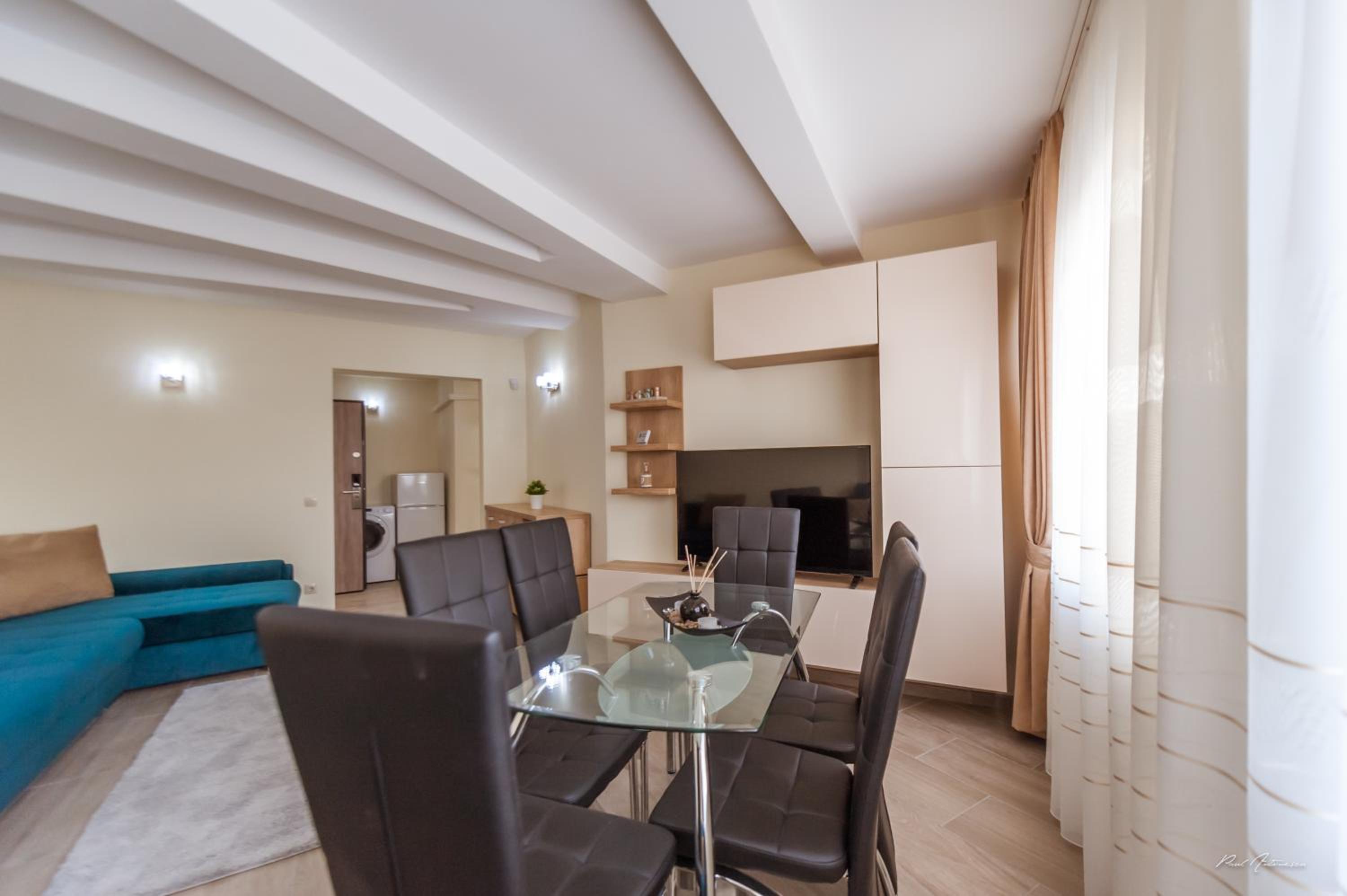 One-Bedroom Apartment - Photo 14