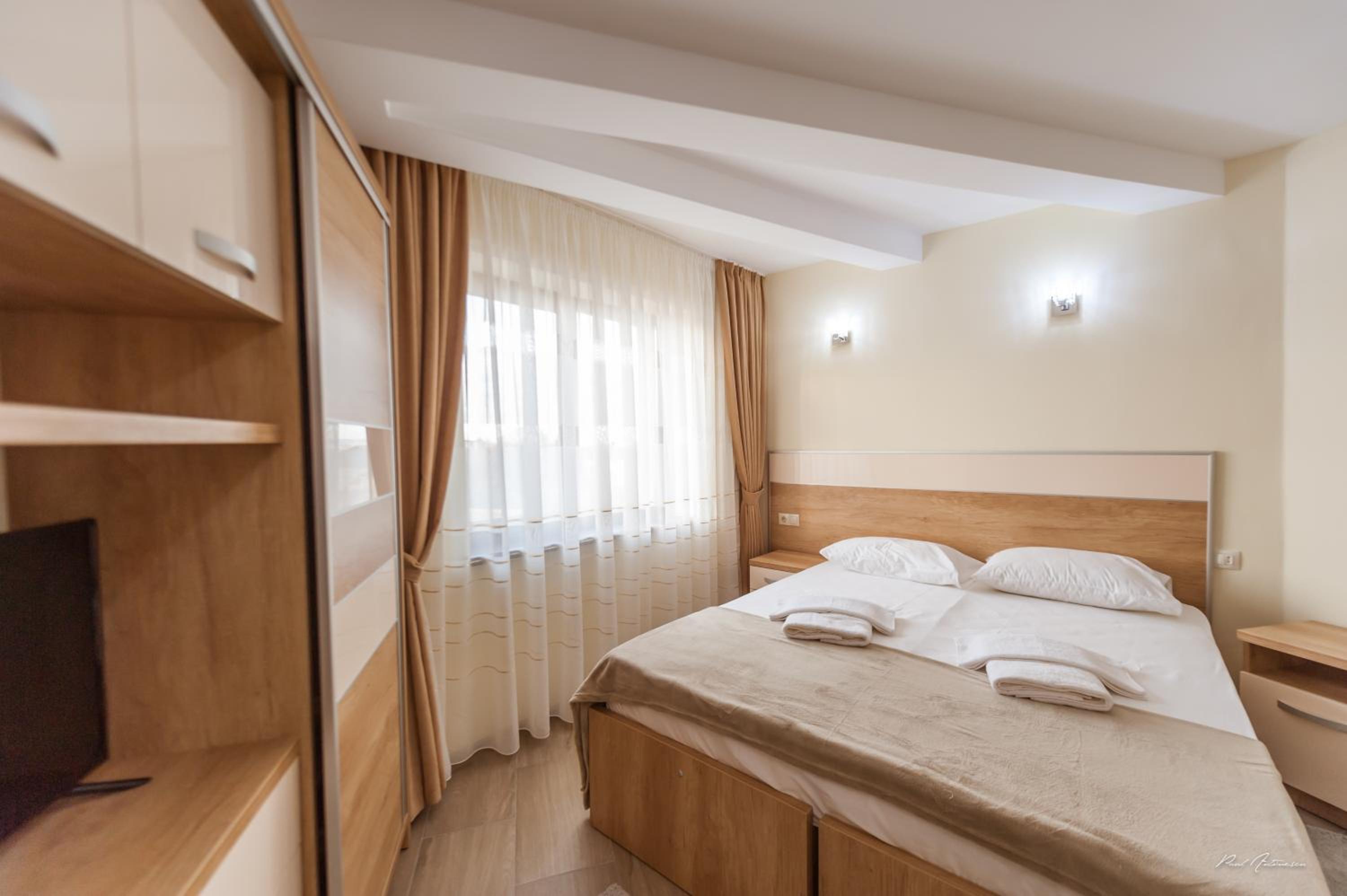 Two-Bedroom Apartment - Photo 32