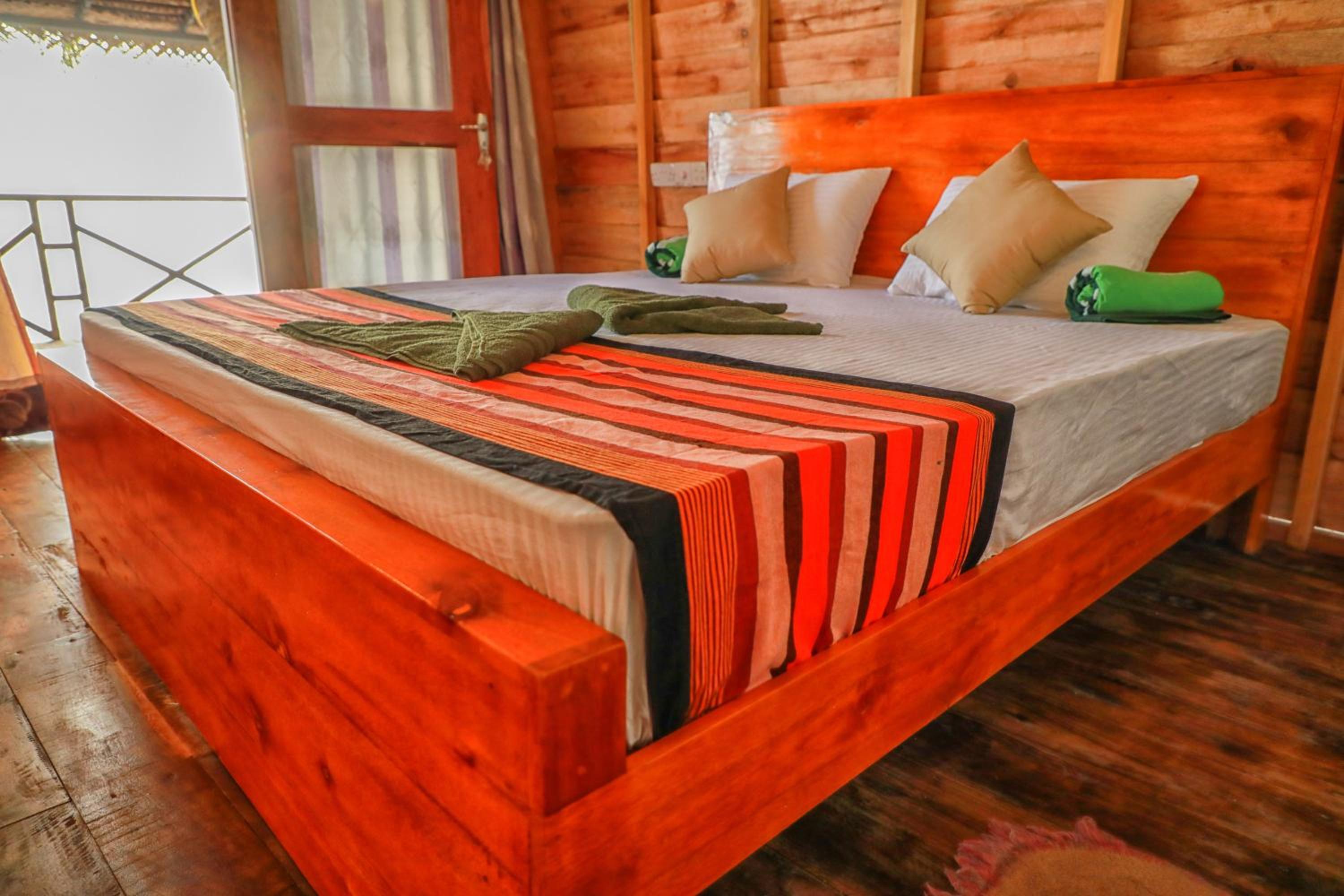 Deluxe Double Room with Balcony and Sea View photo 3