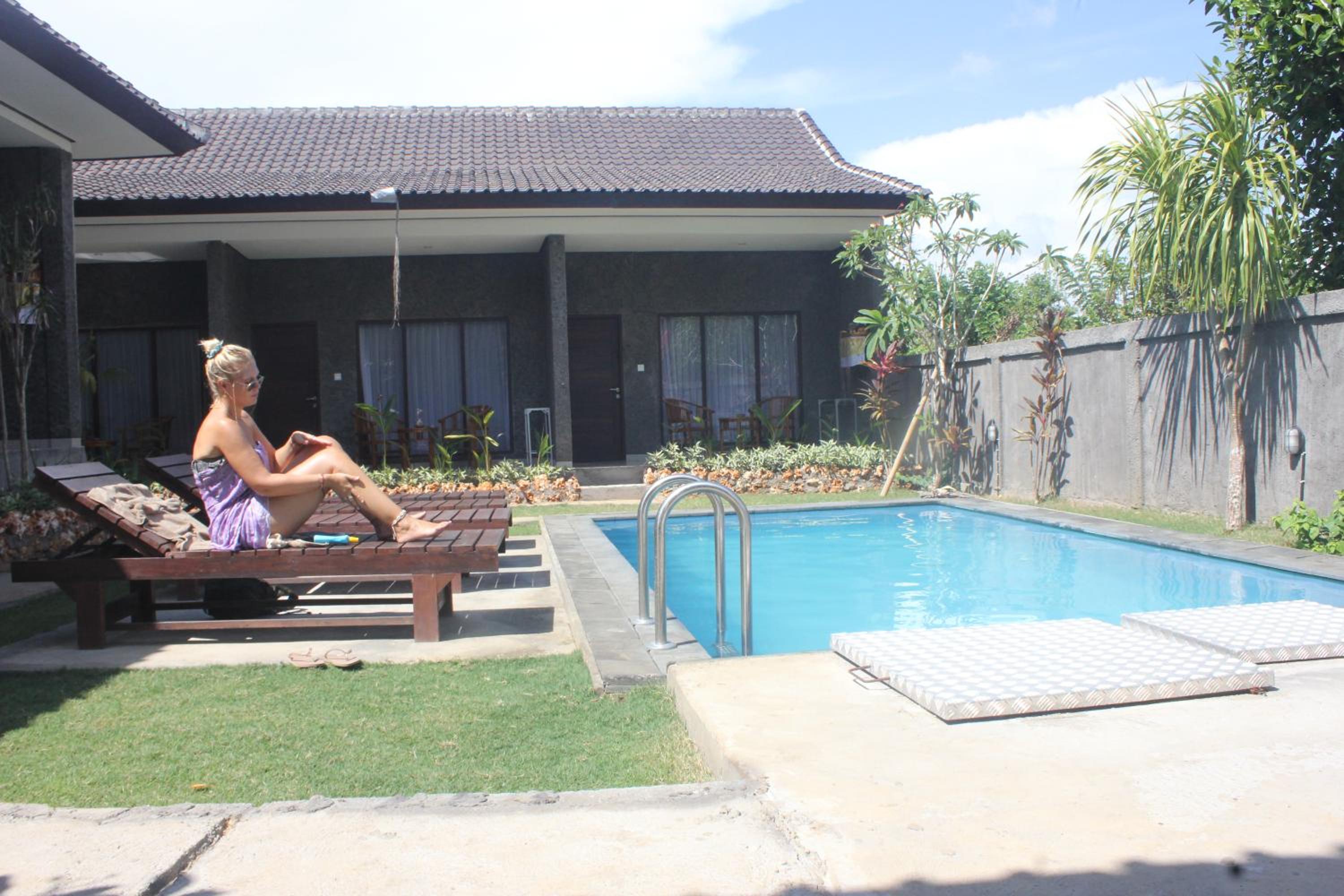 Double Room with Pool View - Photo 12