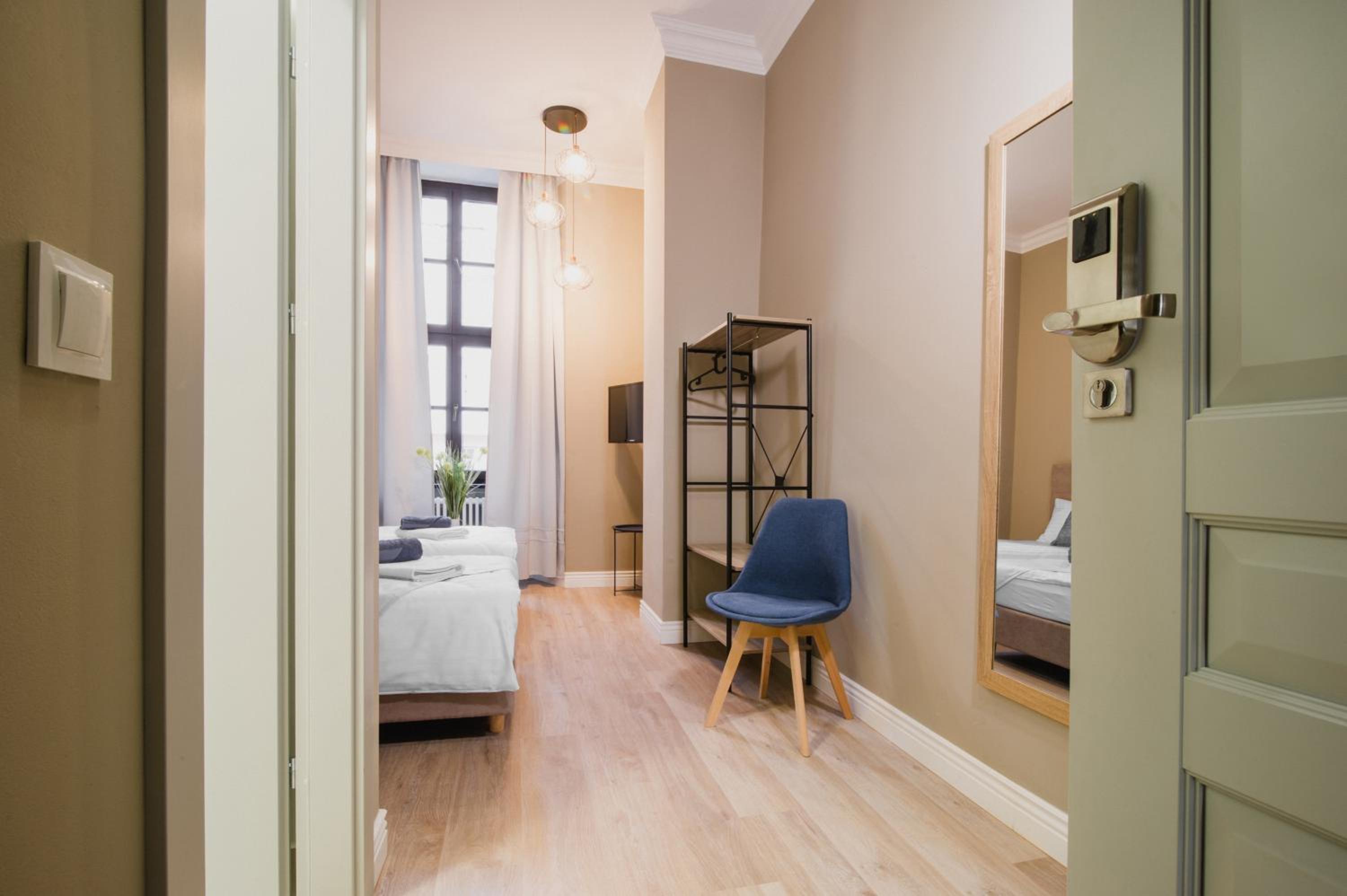 Studio Apartment - Photo 5