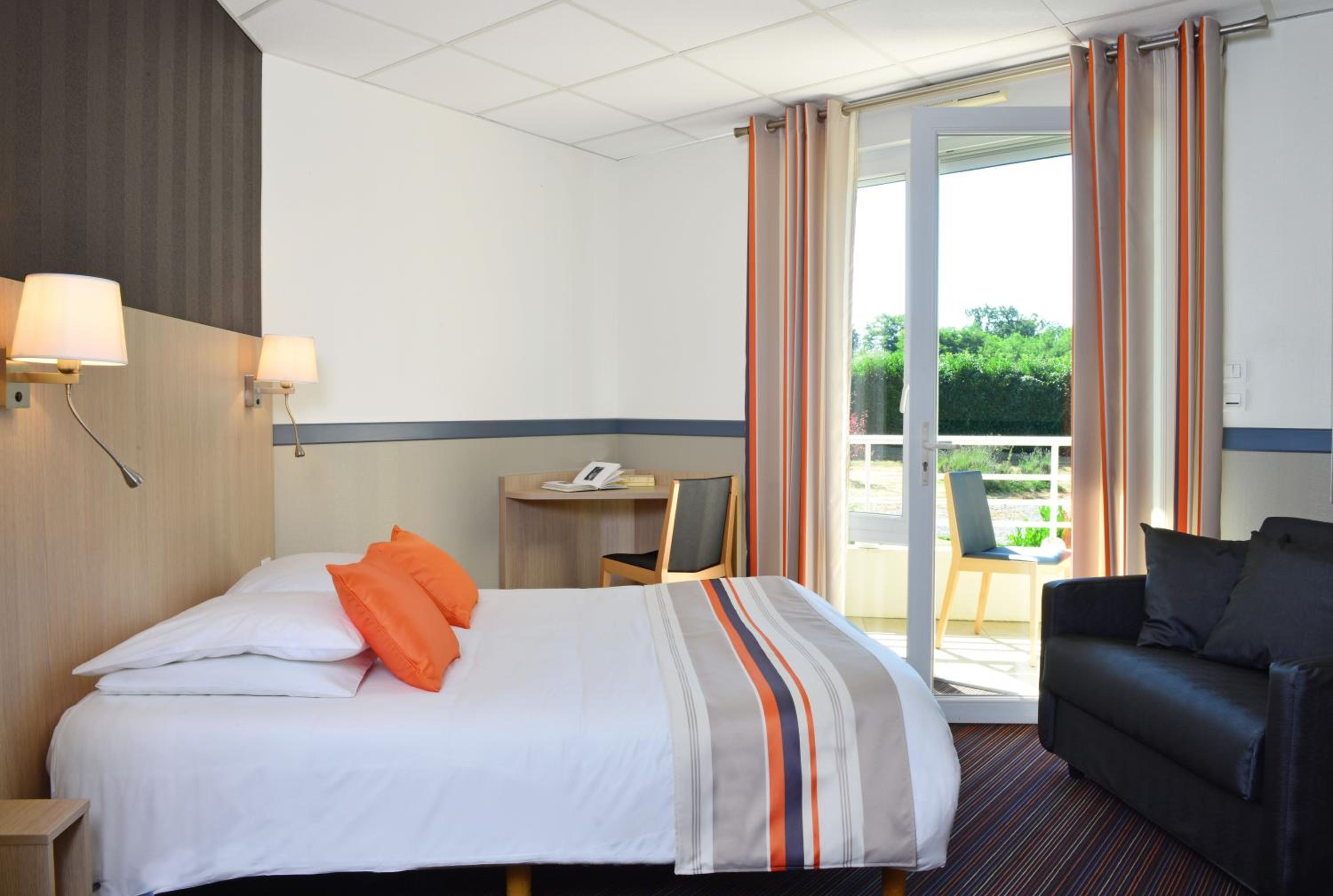 Triple Room with Garden View photo 3
