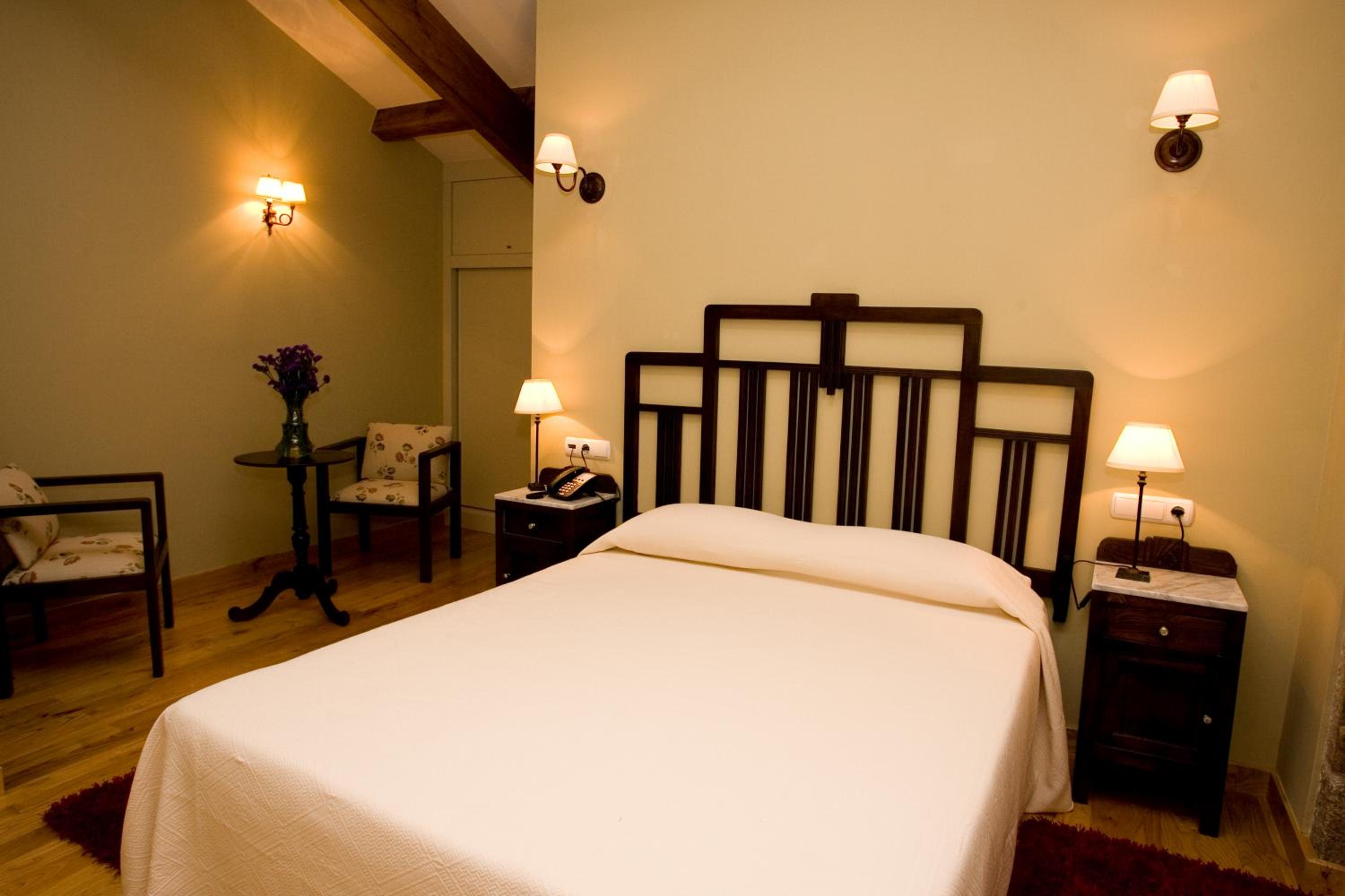 Double or Twin Room photo 3