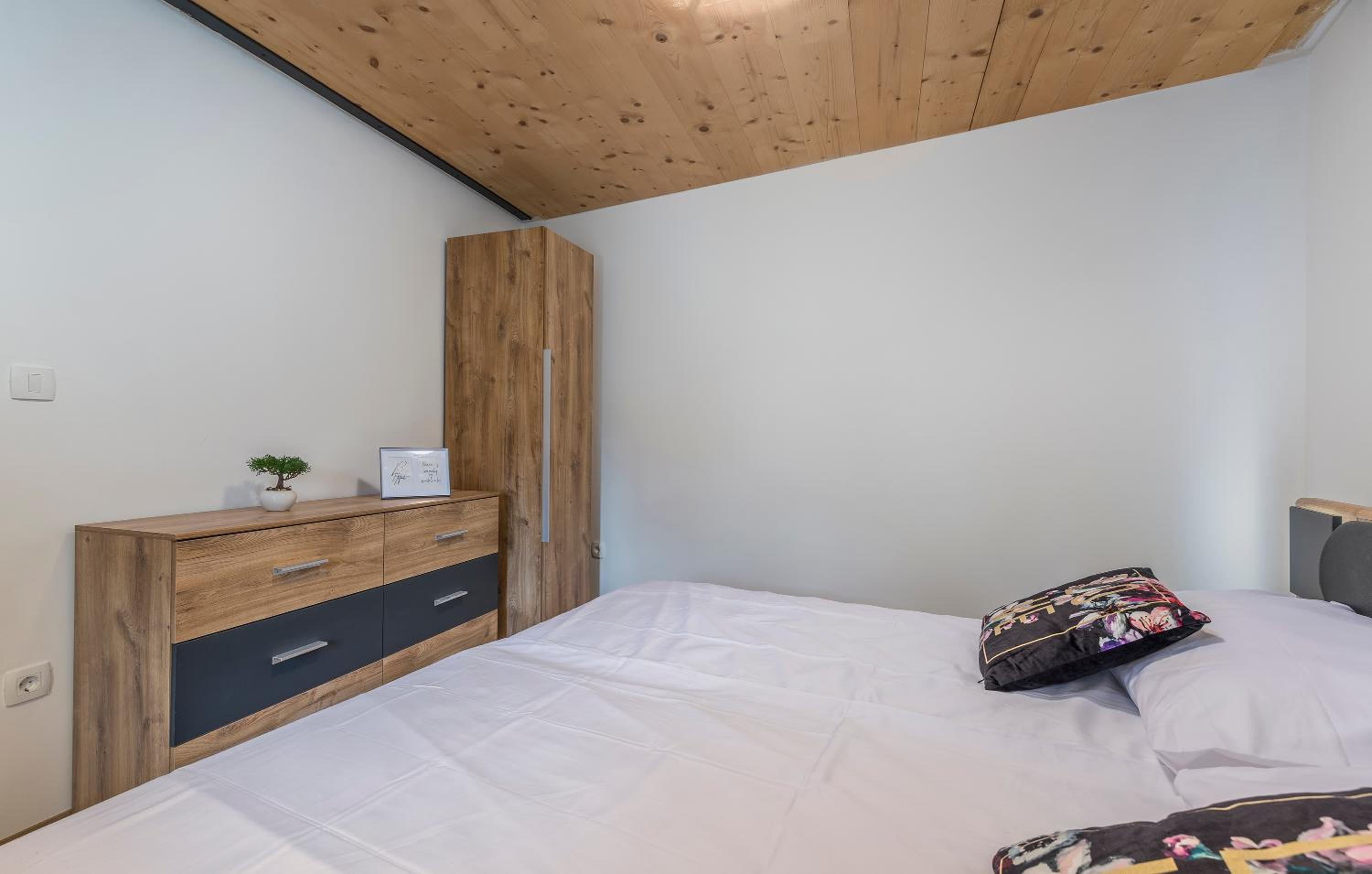Three-Bedroom Villa photo 1