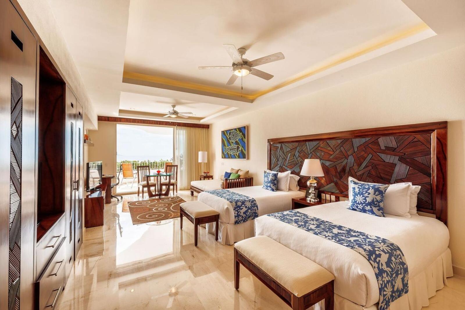 Grand Junior Suite Double with Ocean View