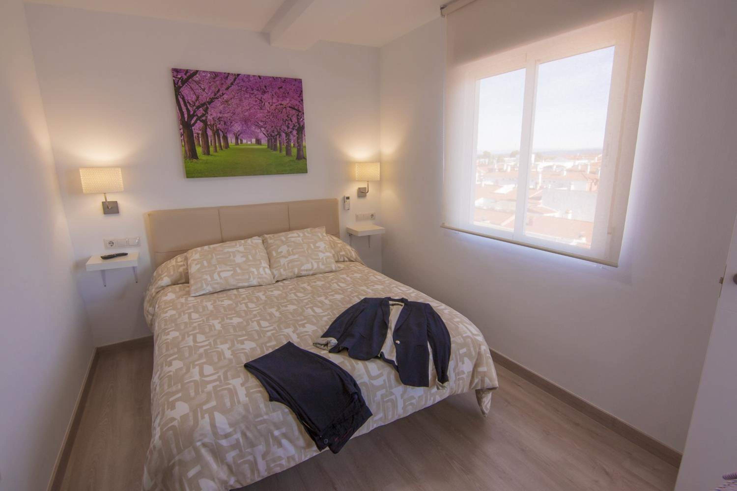 One-Bedroom Apartment - Photo 10