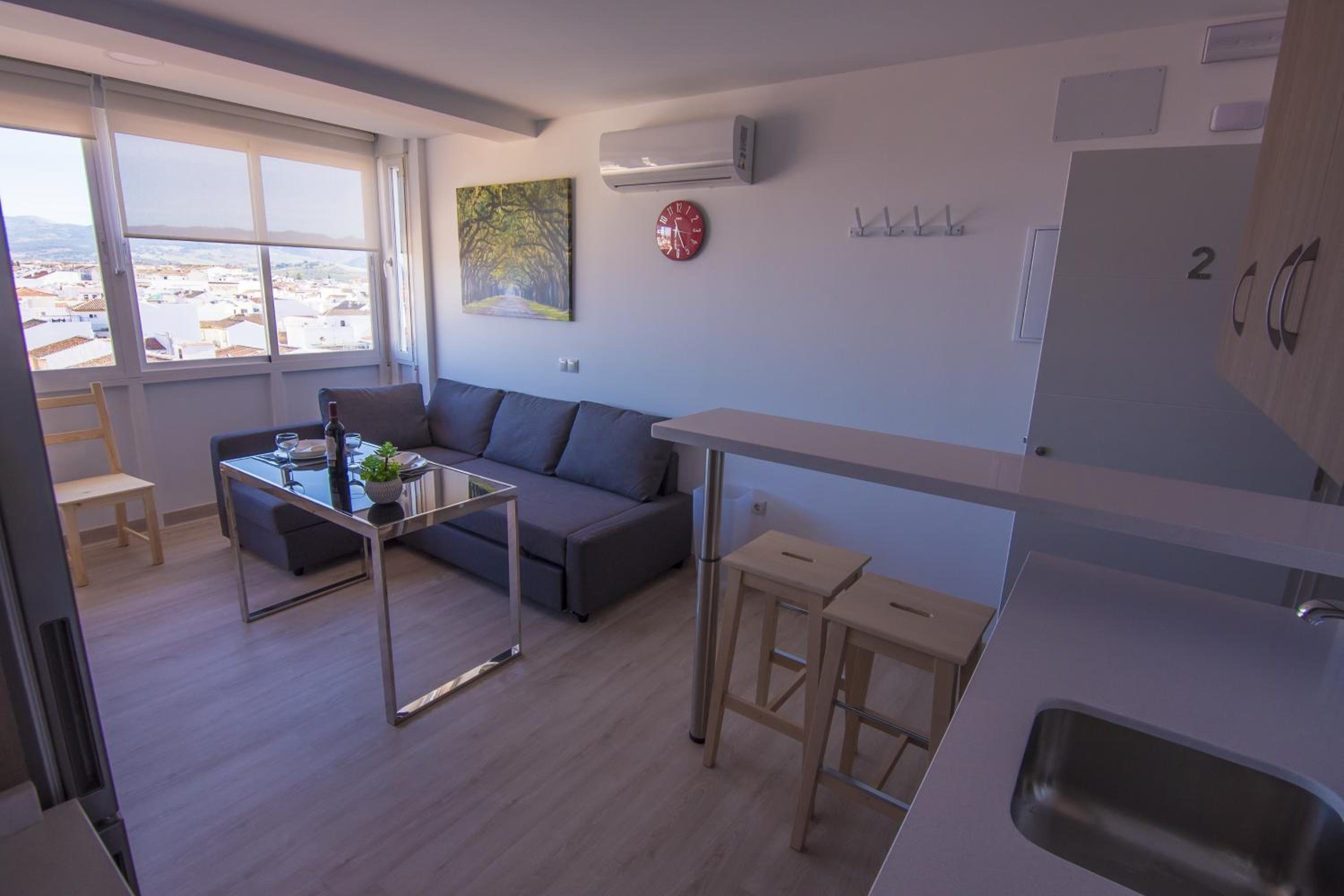 One-Bedroom Apartment - Photo 7