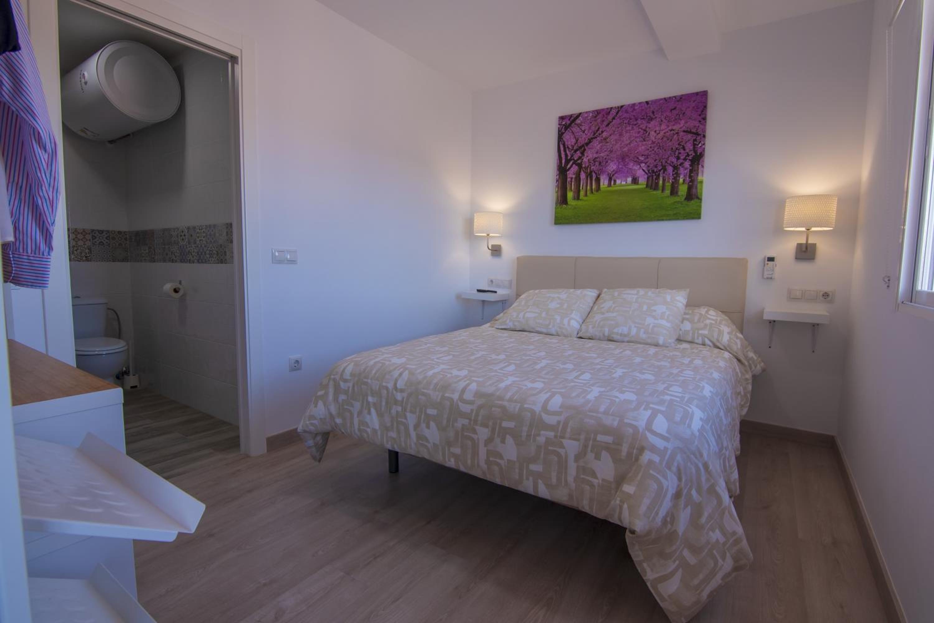 One-Bedroom Apartment - Photo 14