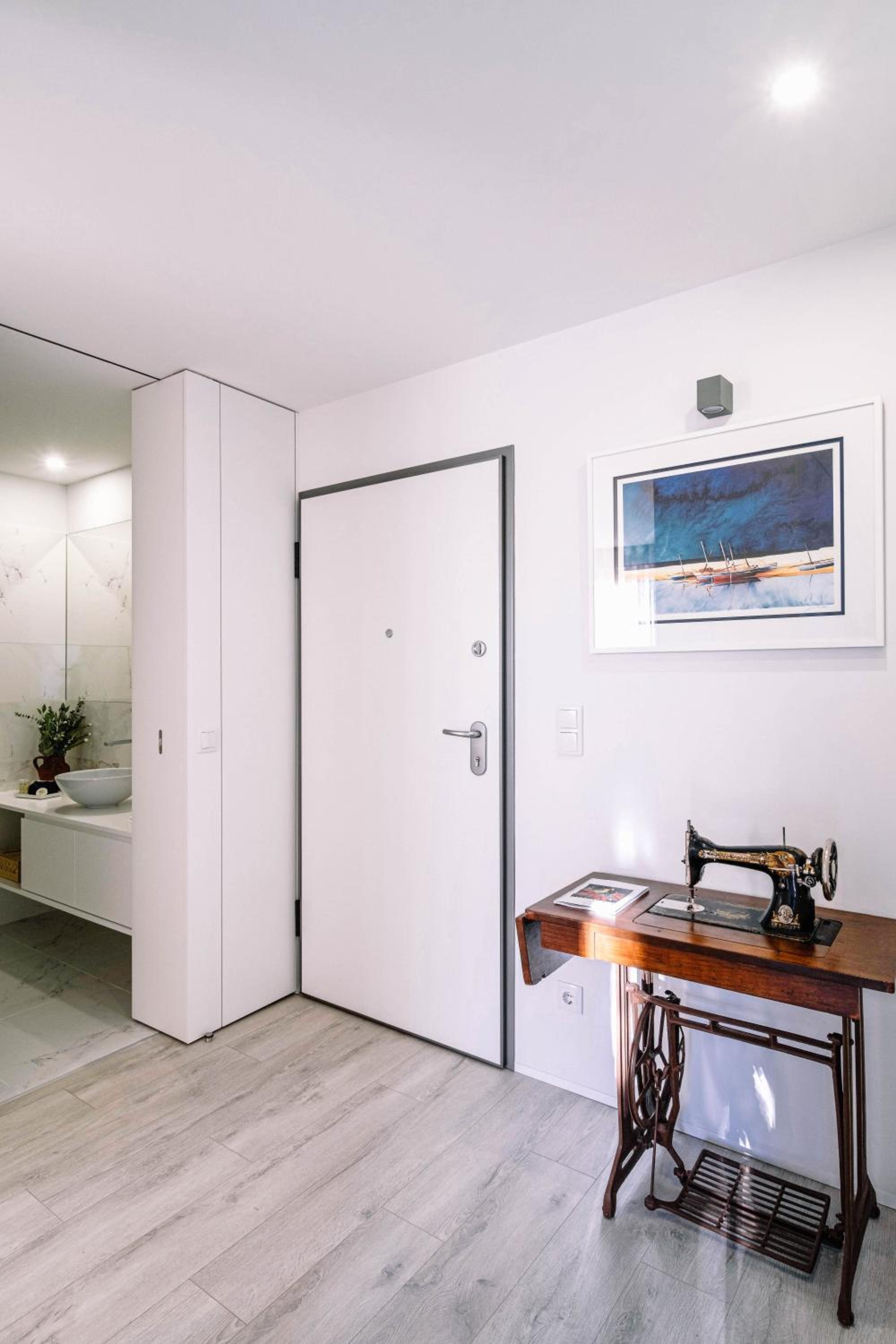 One-Bedroom Apartment - Photo 20