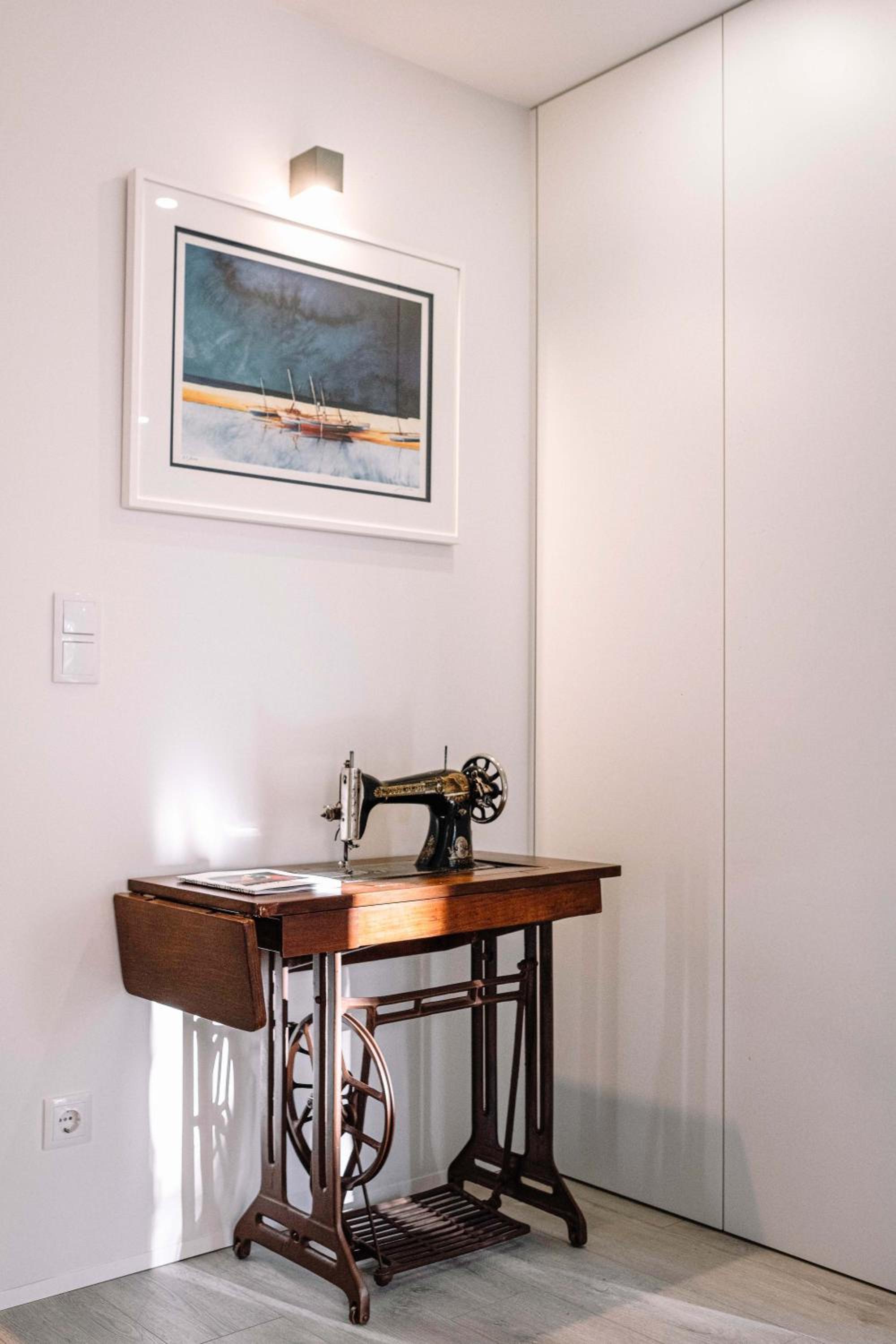 One-Bedroom Apartment - Photo 14