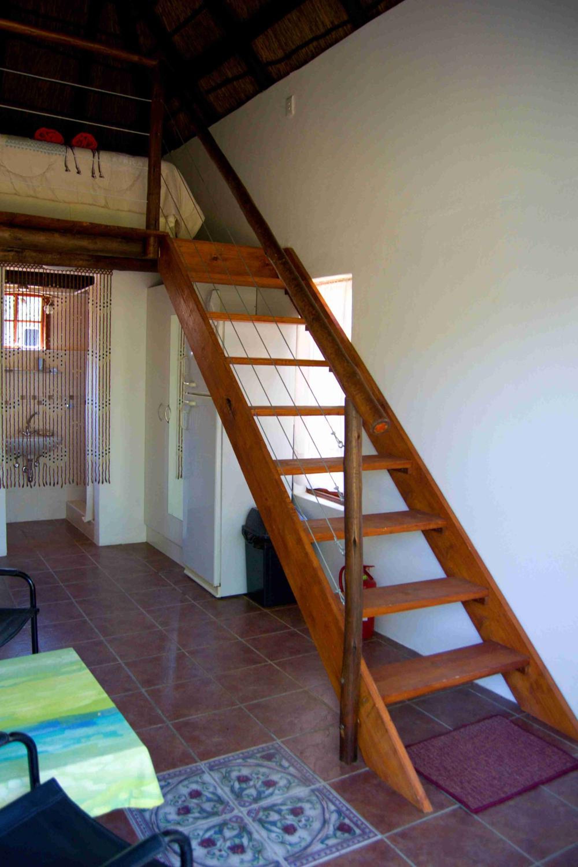 Apartment - Split Level - Photo 1