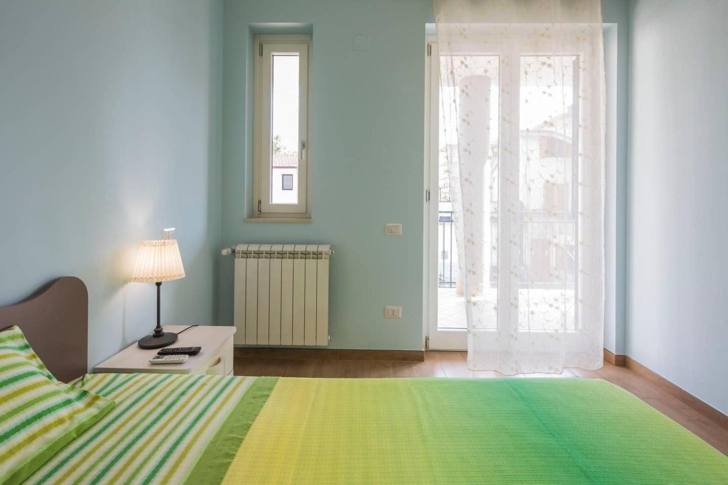 Single Room with Private Bathroom photo 2