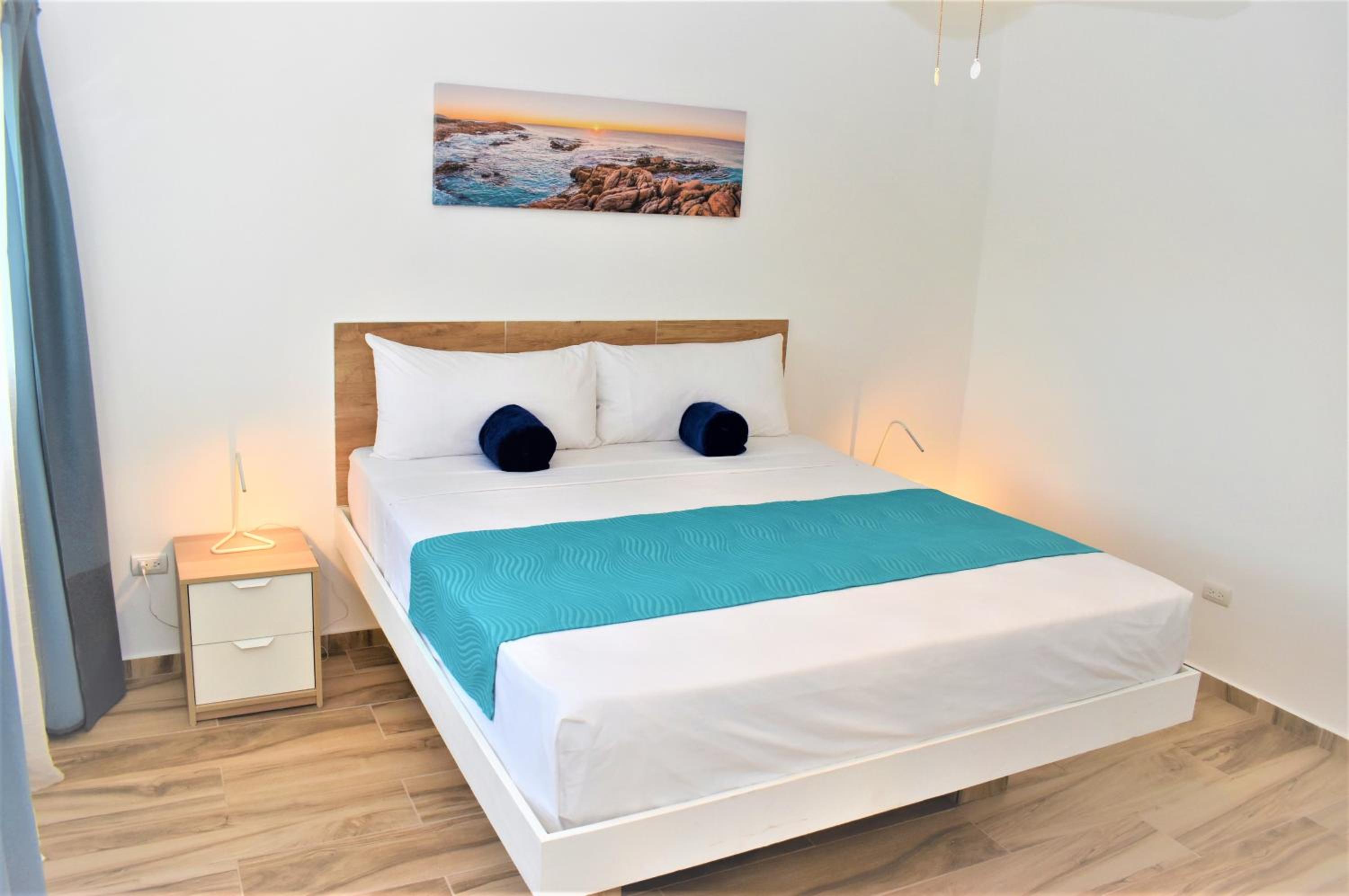 Single Room with Mountain View