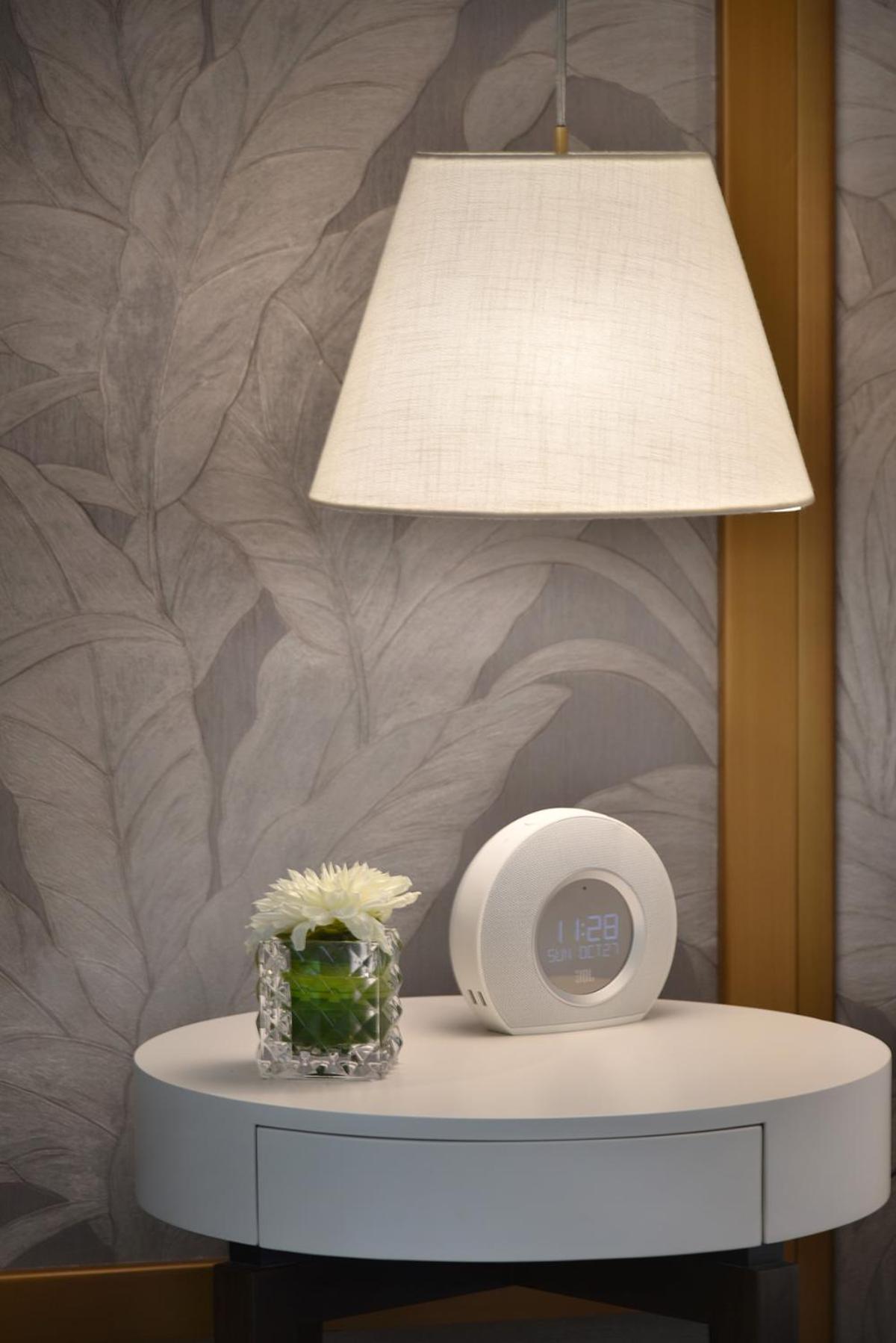 Deluxe King Room - Photo 15