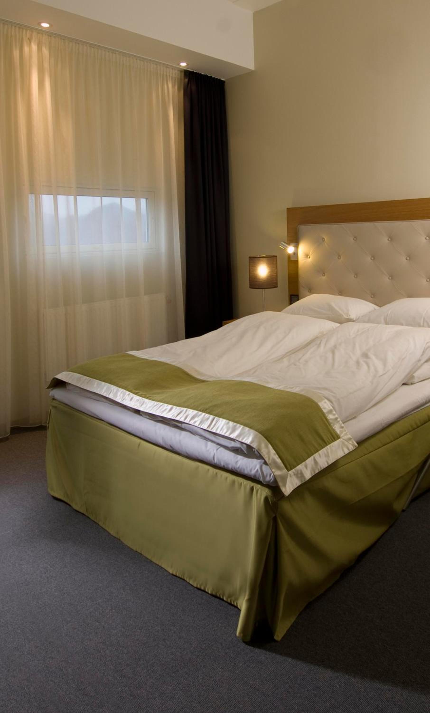 One-Bedroom Suite - Photo 1