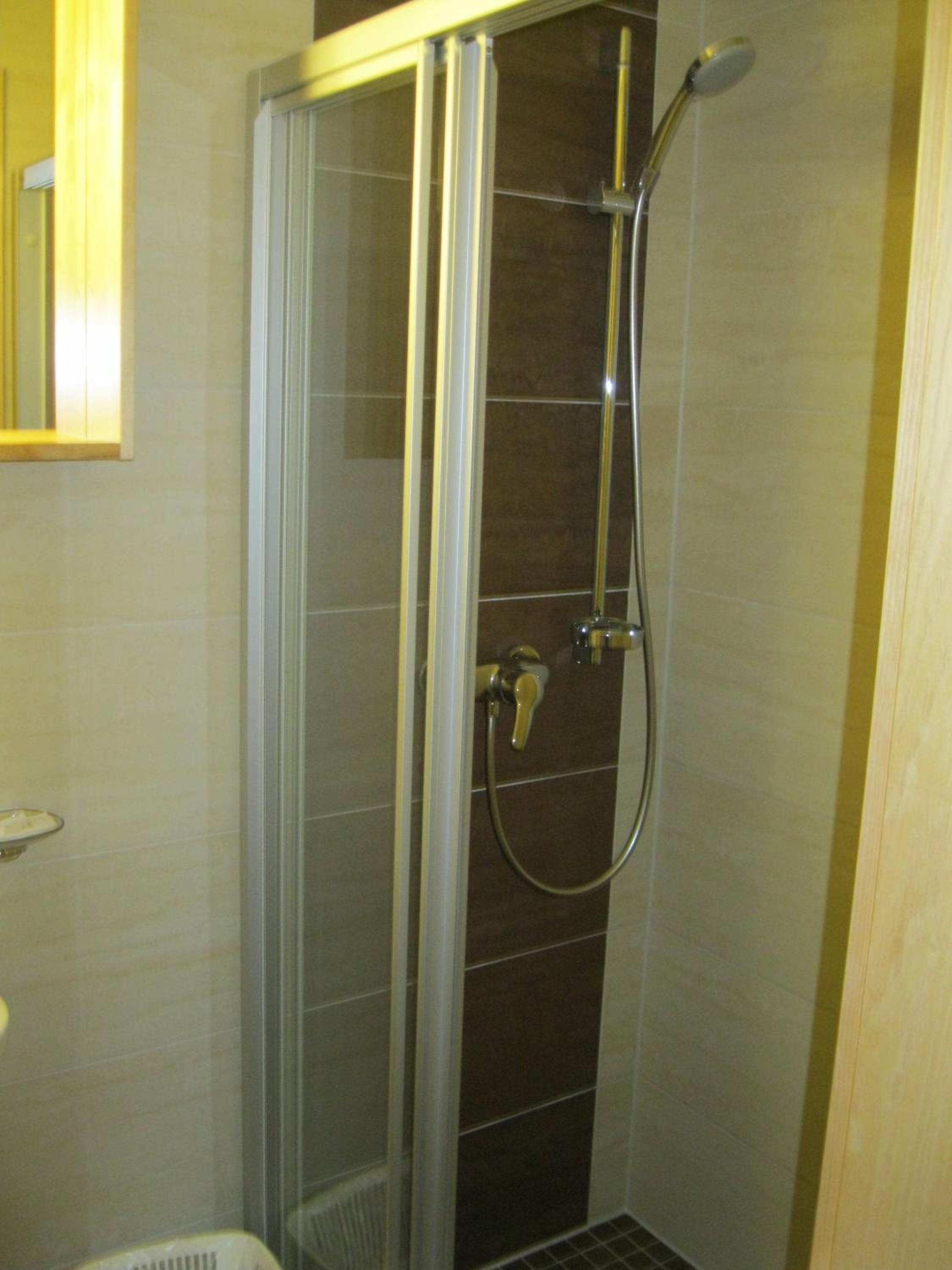 Double Room - Photo 6
