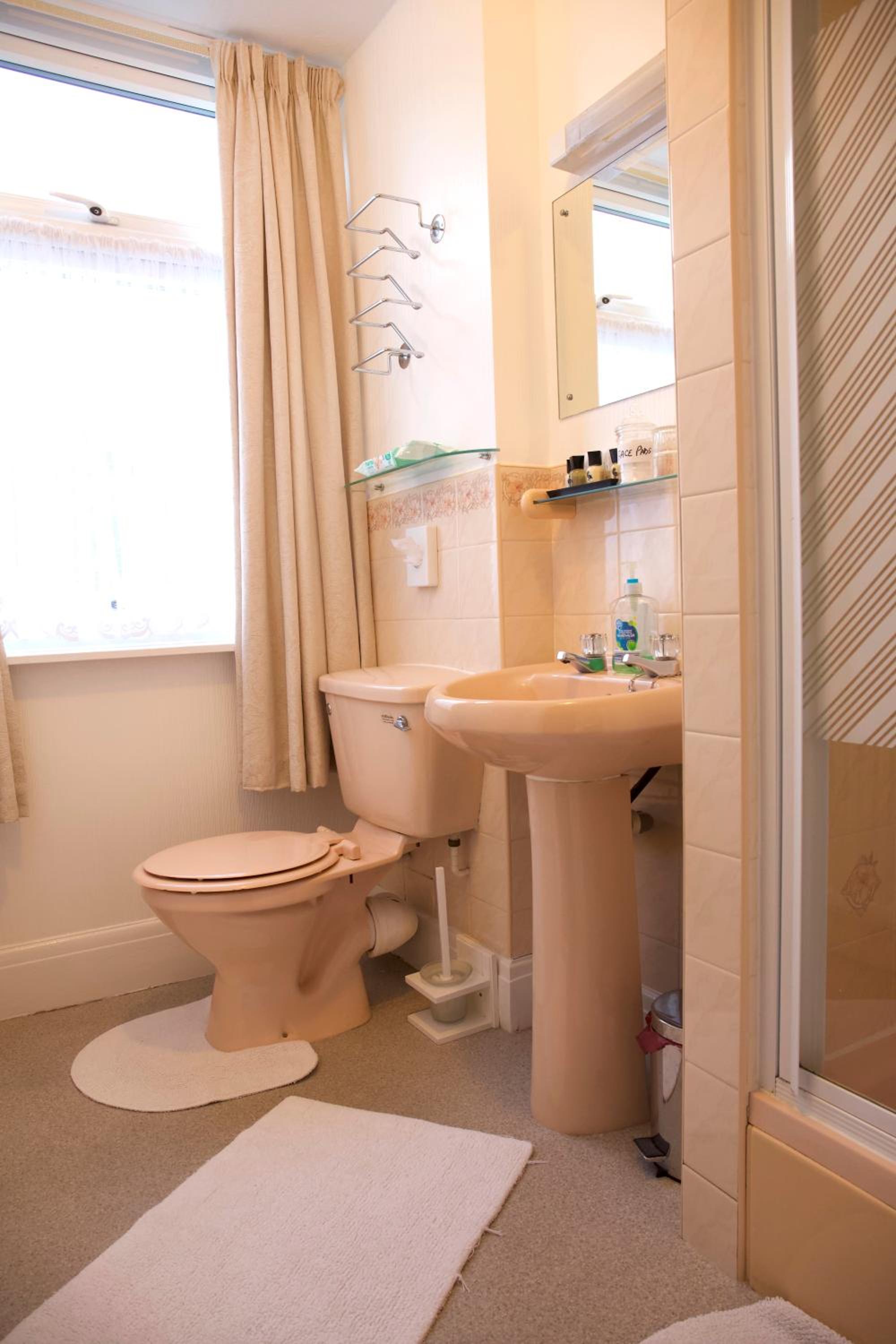 Large Double Room photo 3