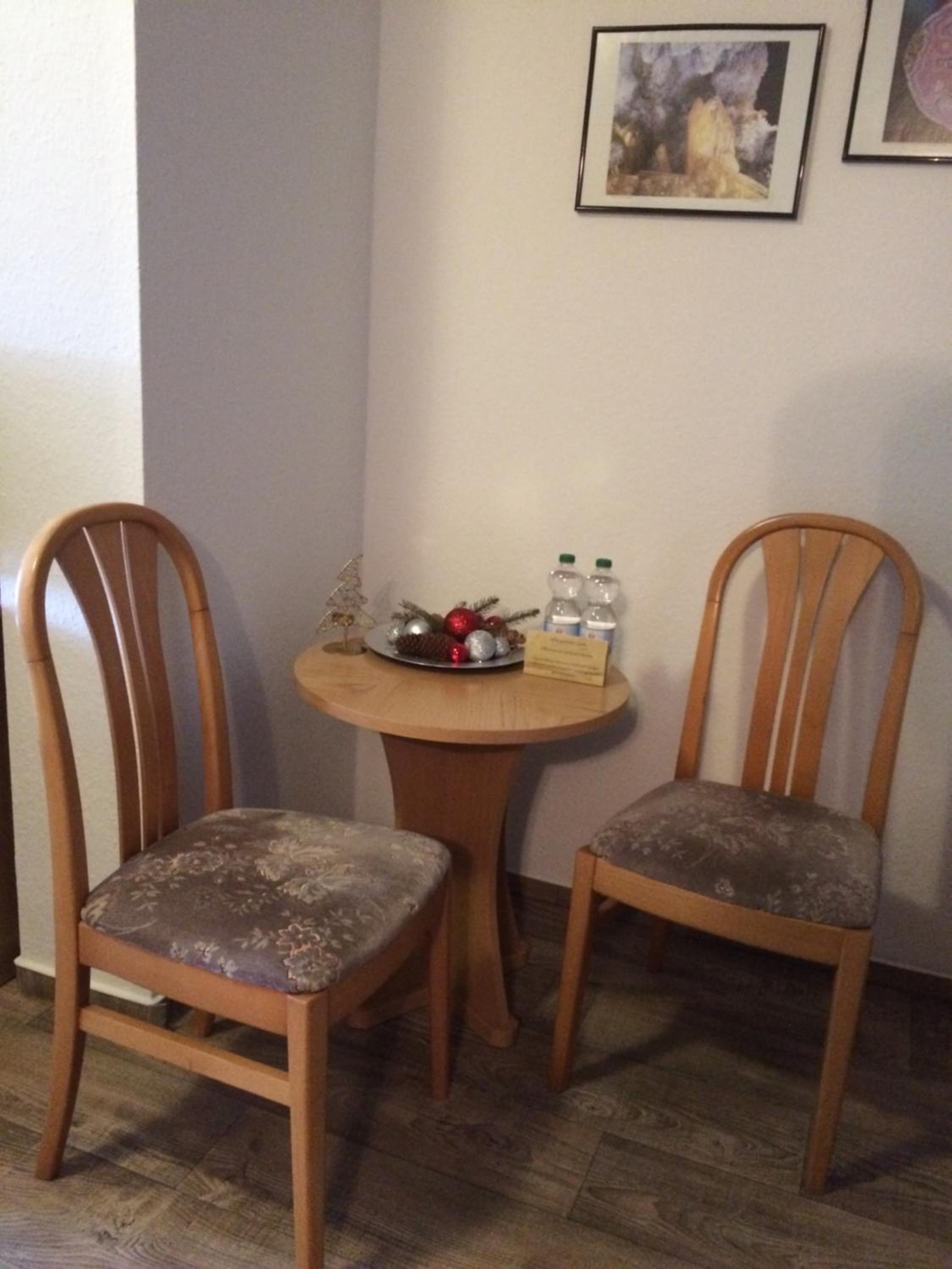 Double or Twin Room with Private Bathroom photo 2