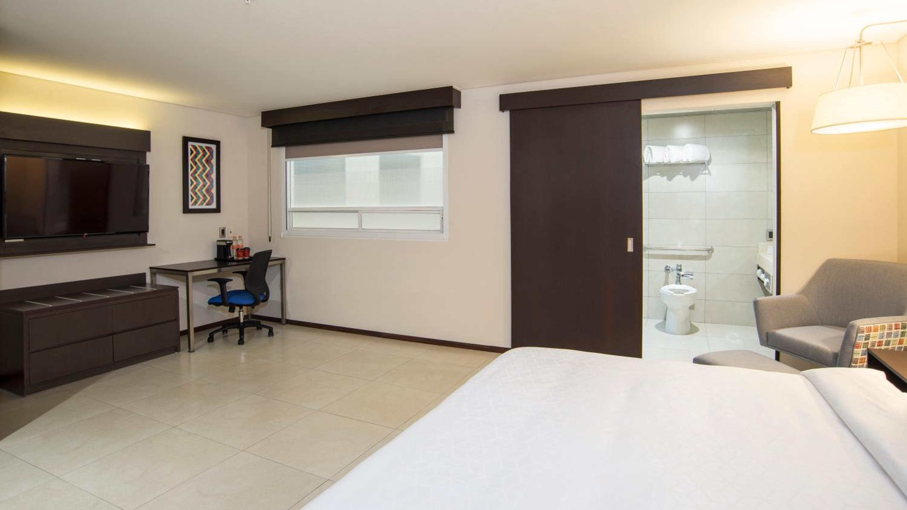 Standard King Room - Disability Access