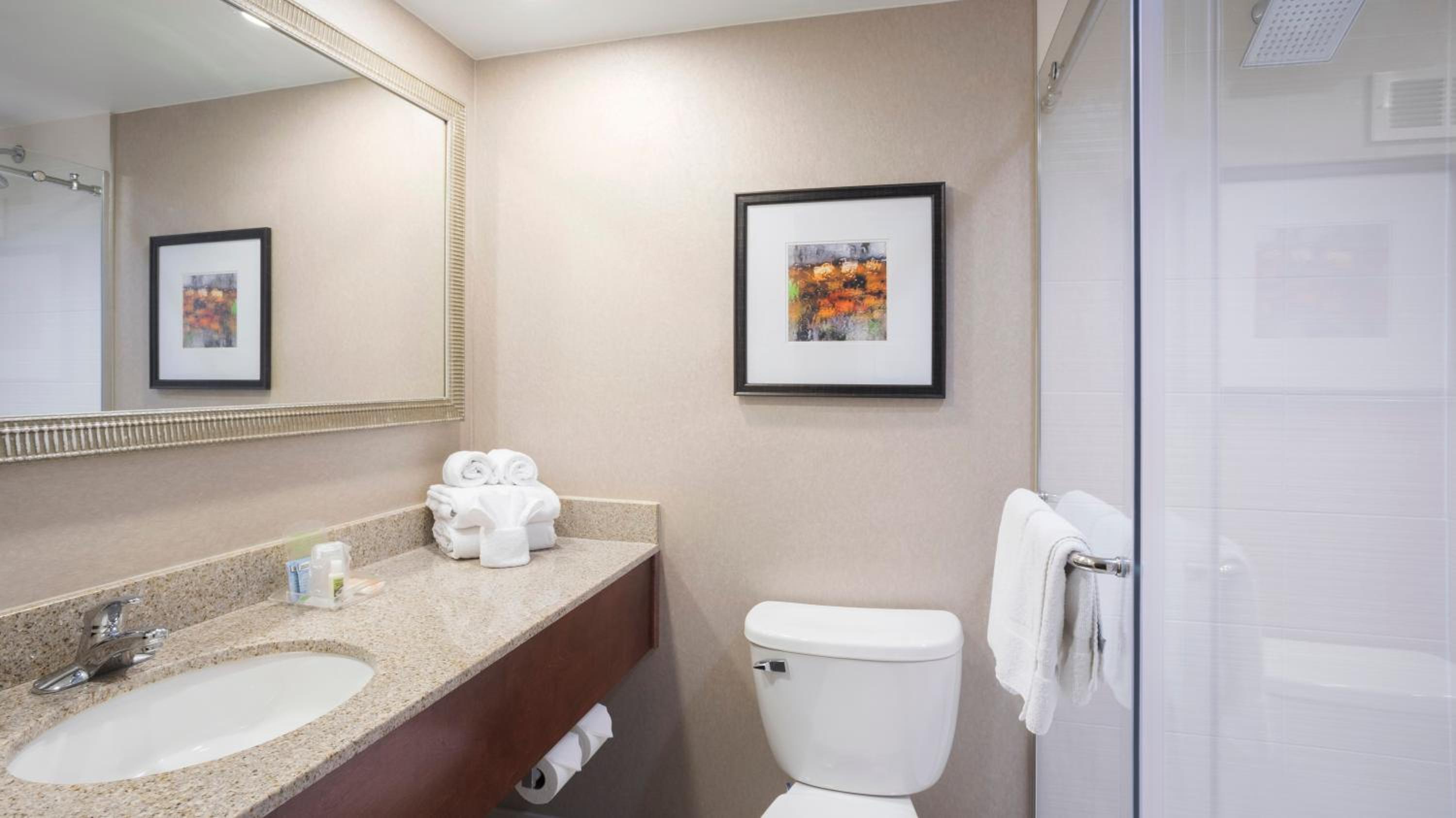 Standard King Room - Photo 2