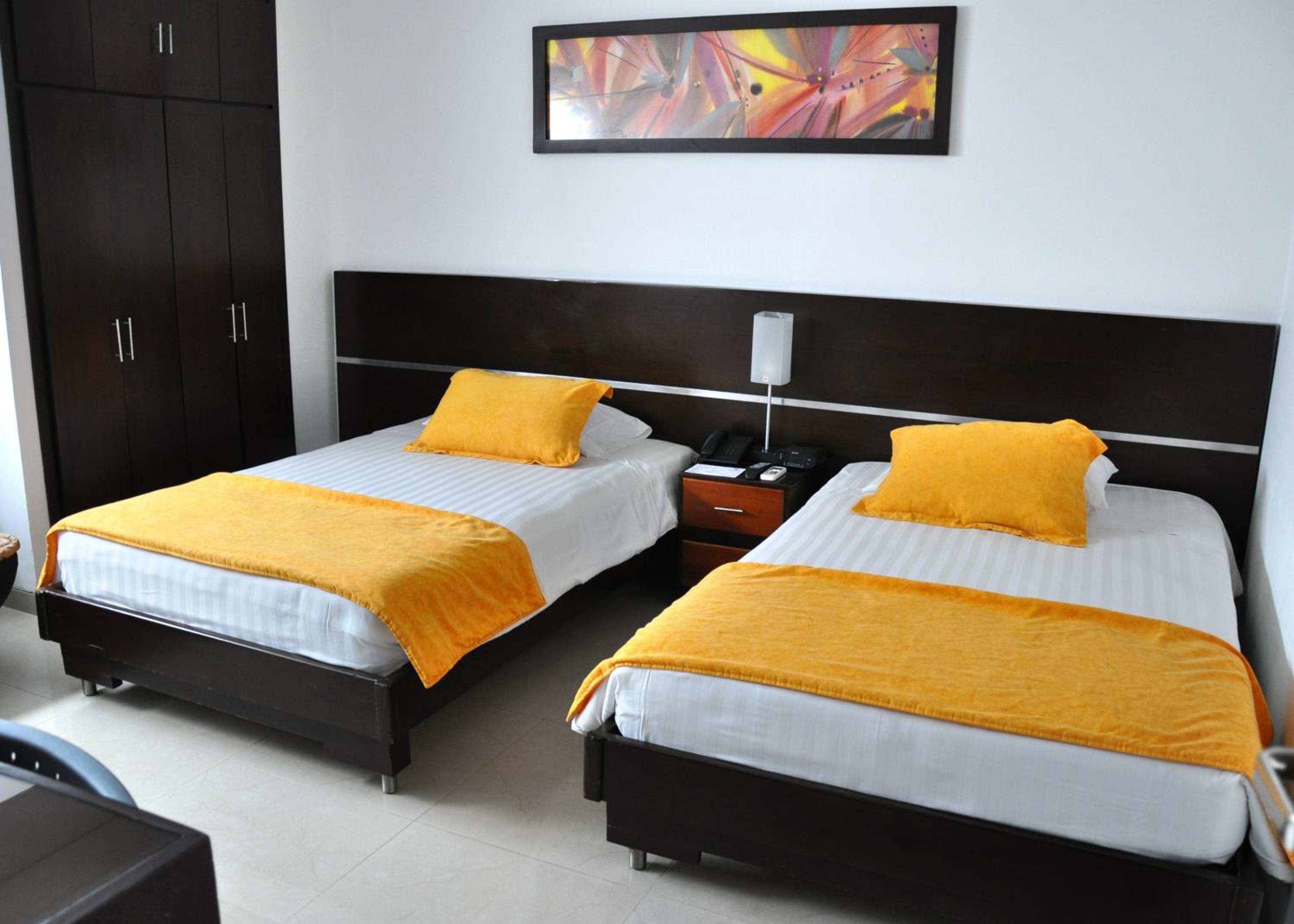 Standard Twin Room photo 3