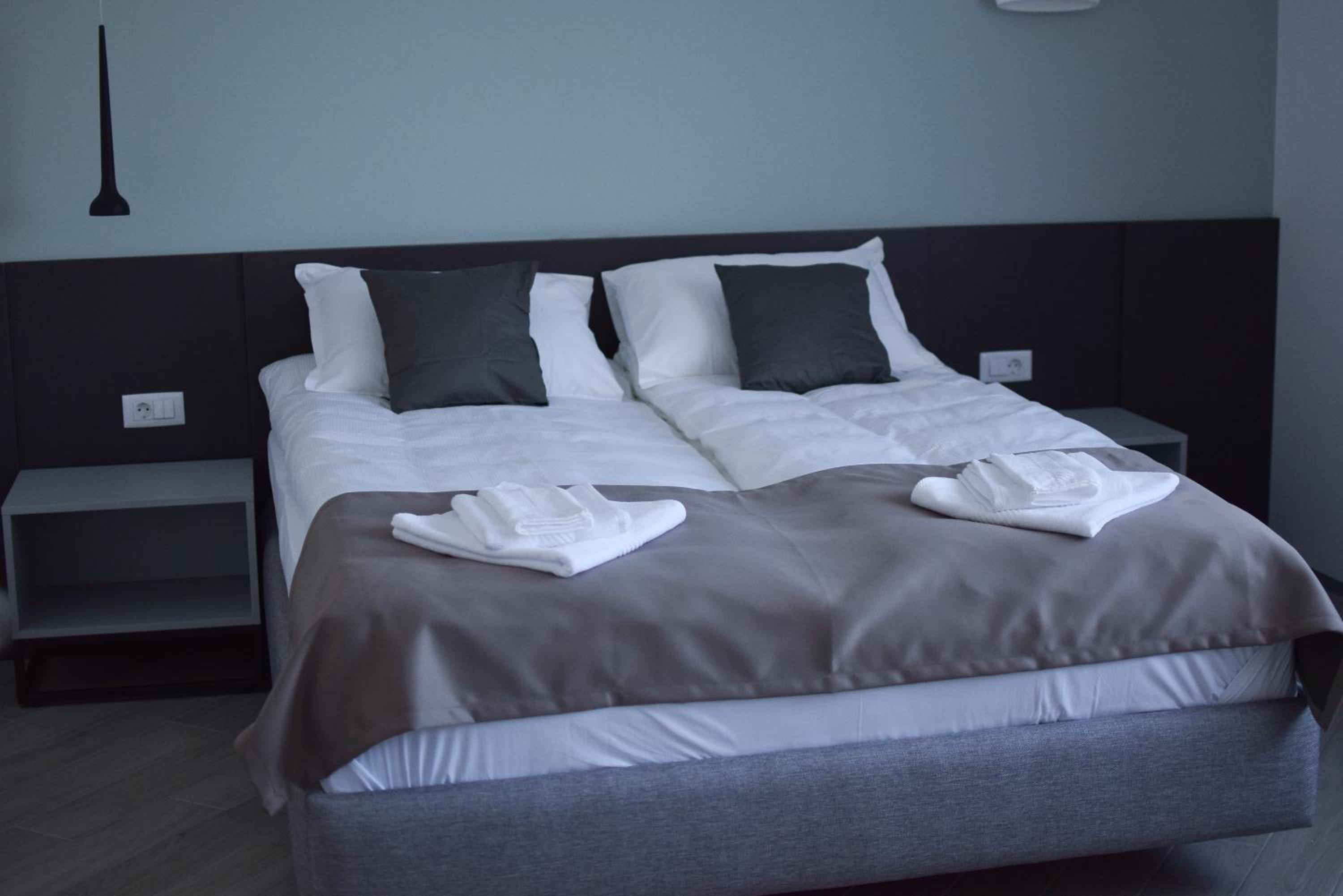 Double Room with Private Bathroom photo 1