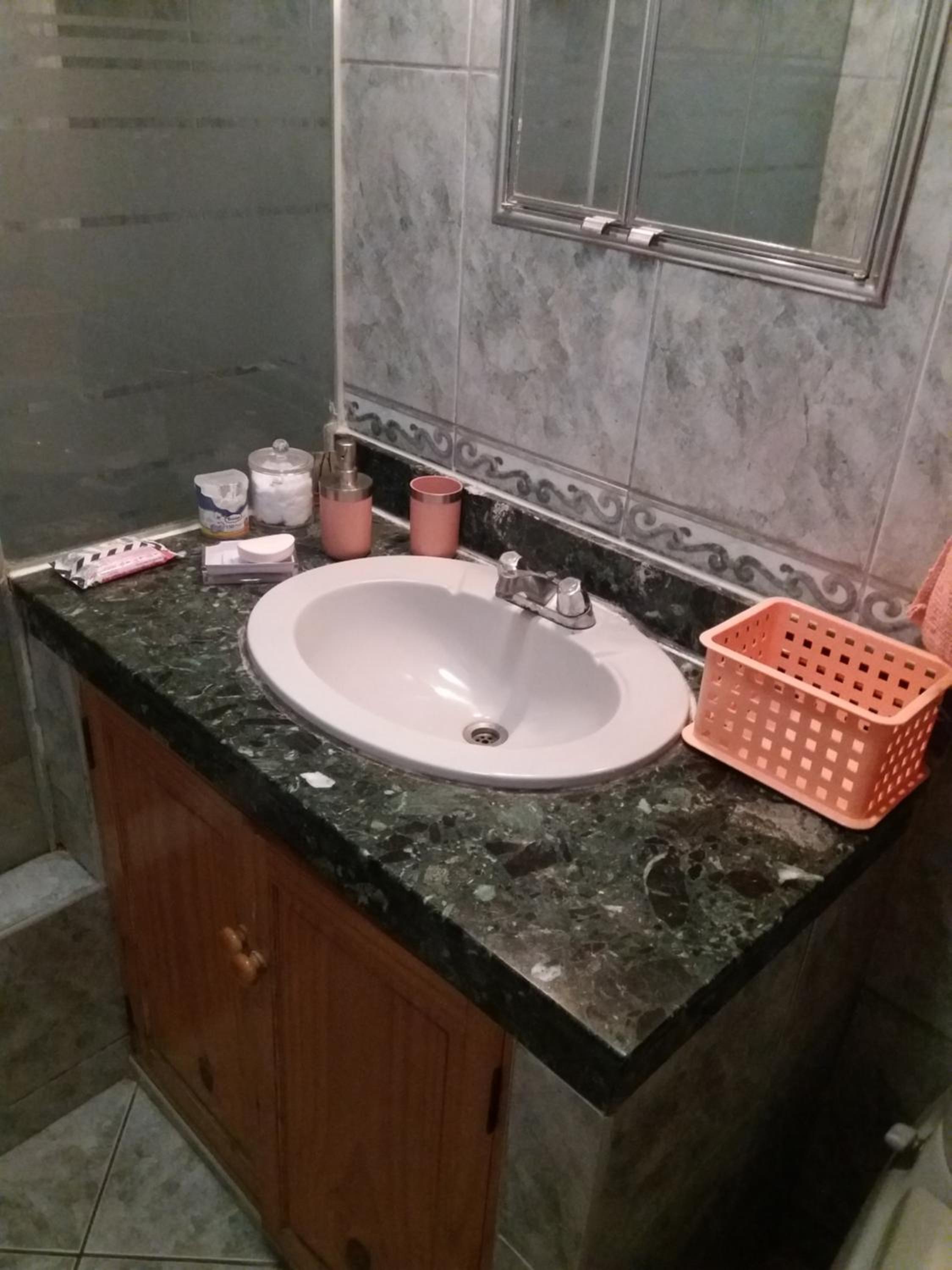 Double Room with Private Bathroom photo 3