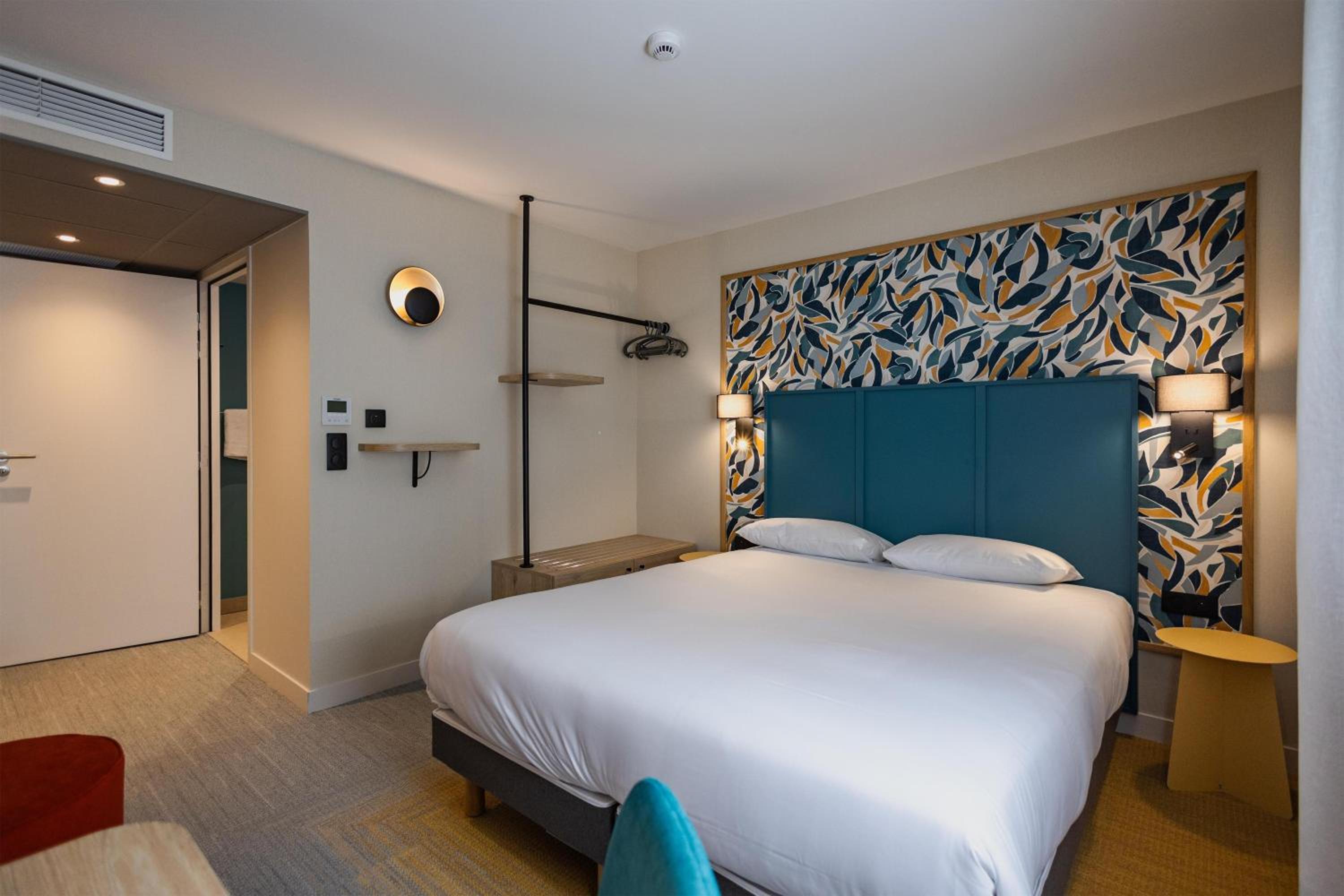 Superior Queen Room with Two Queen Beds - Communicating Rooms/Non-Smoking