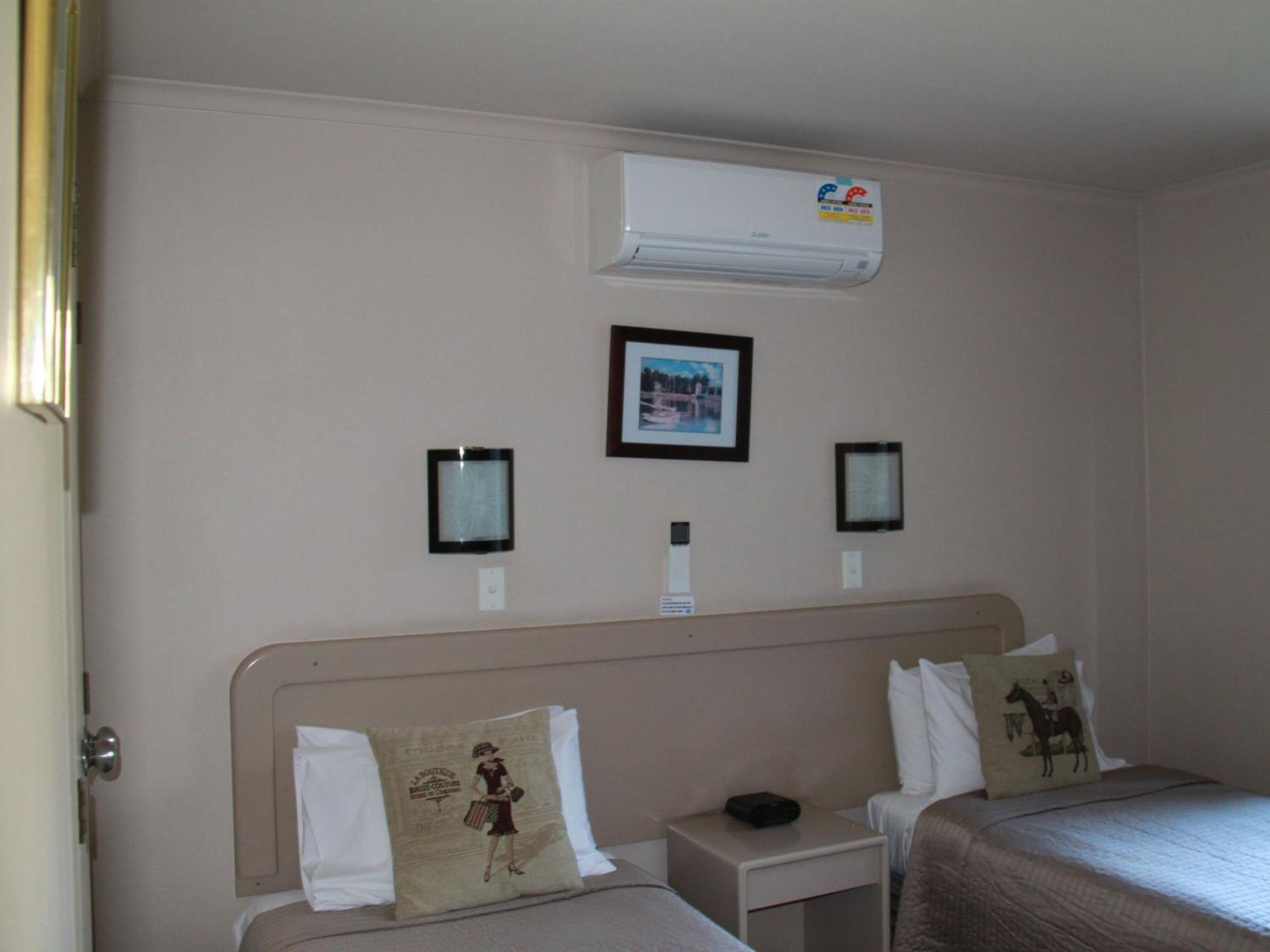 Two-Bedroom Apartment - Photo 4