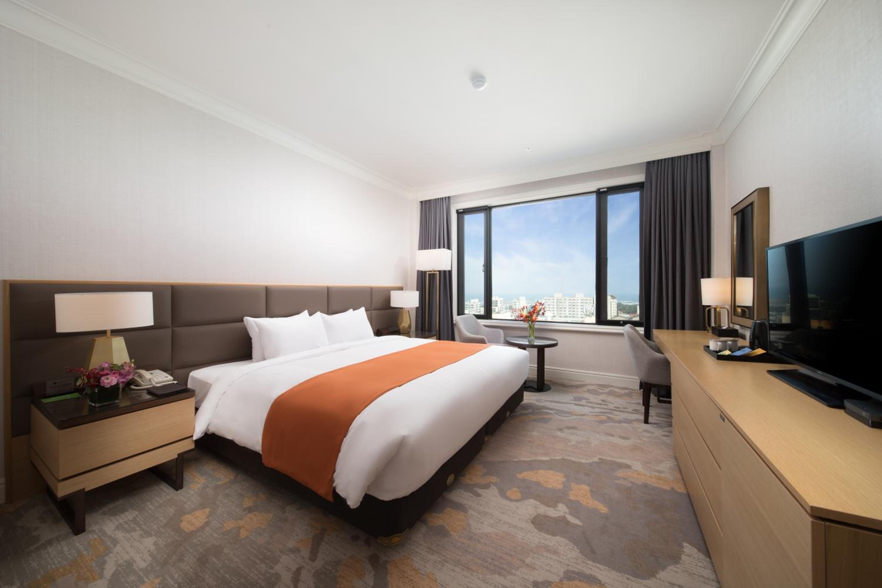 Standard King Room - Photo 1