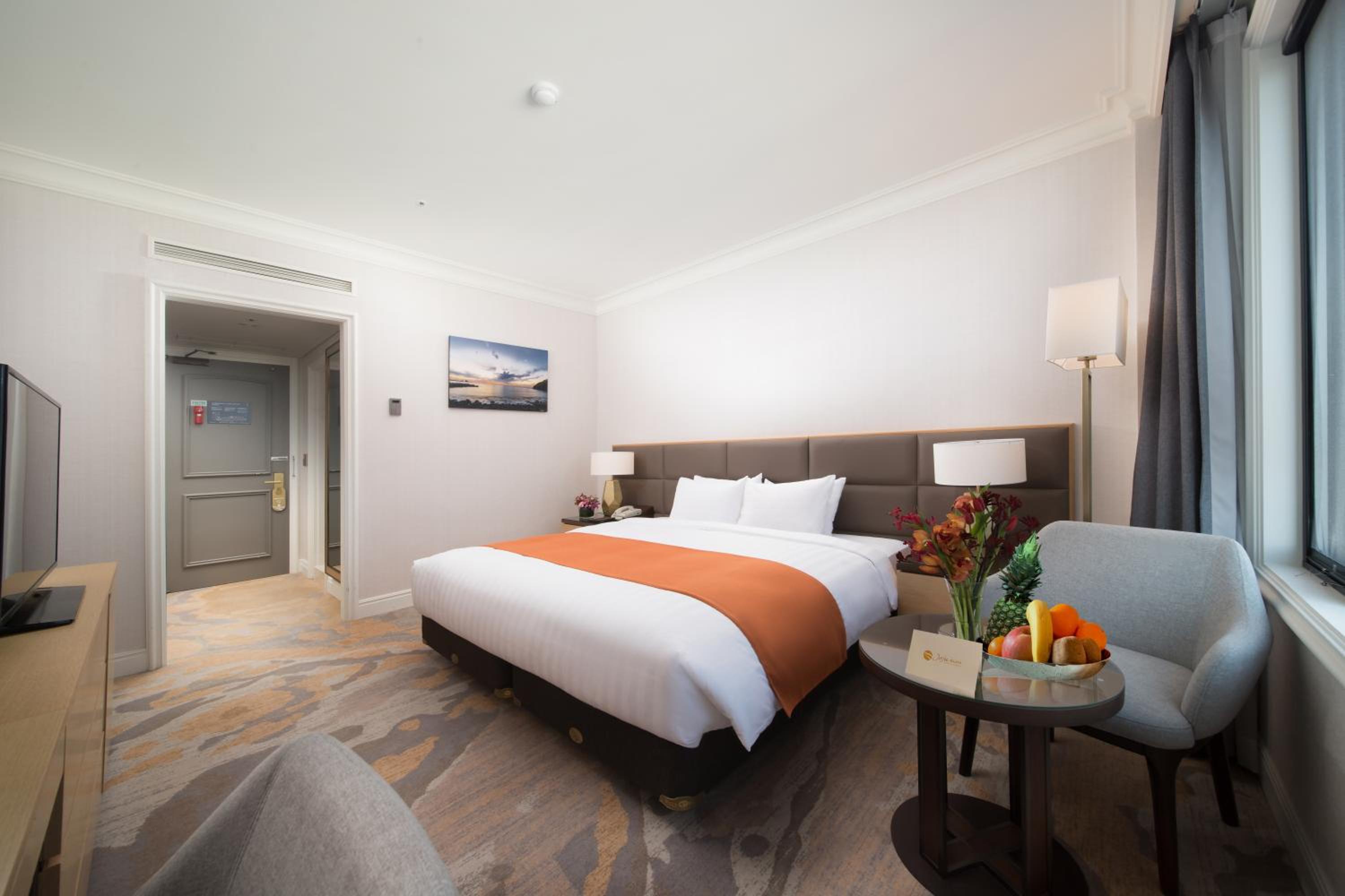 Standard King Room - Photo 2