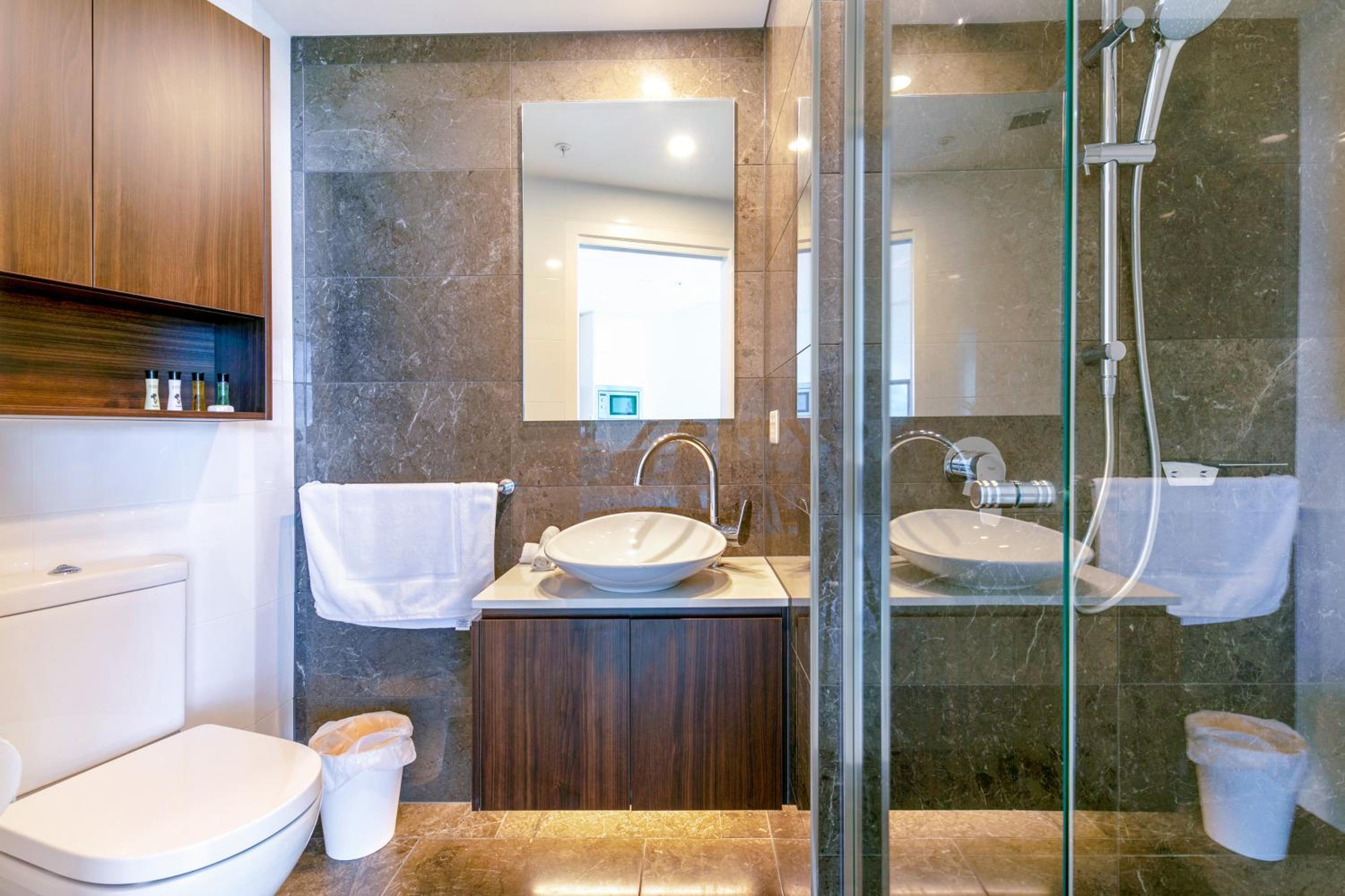 One-Bedroom Apartment - Photo 11