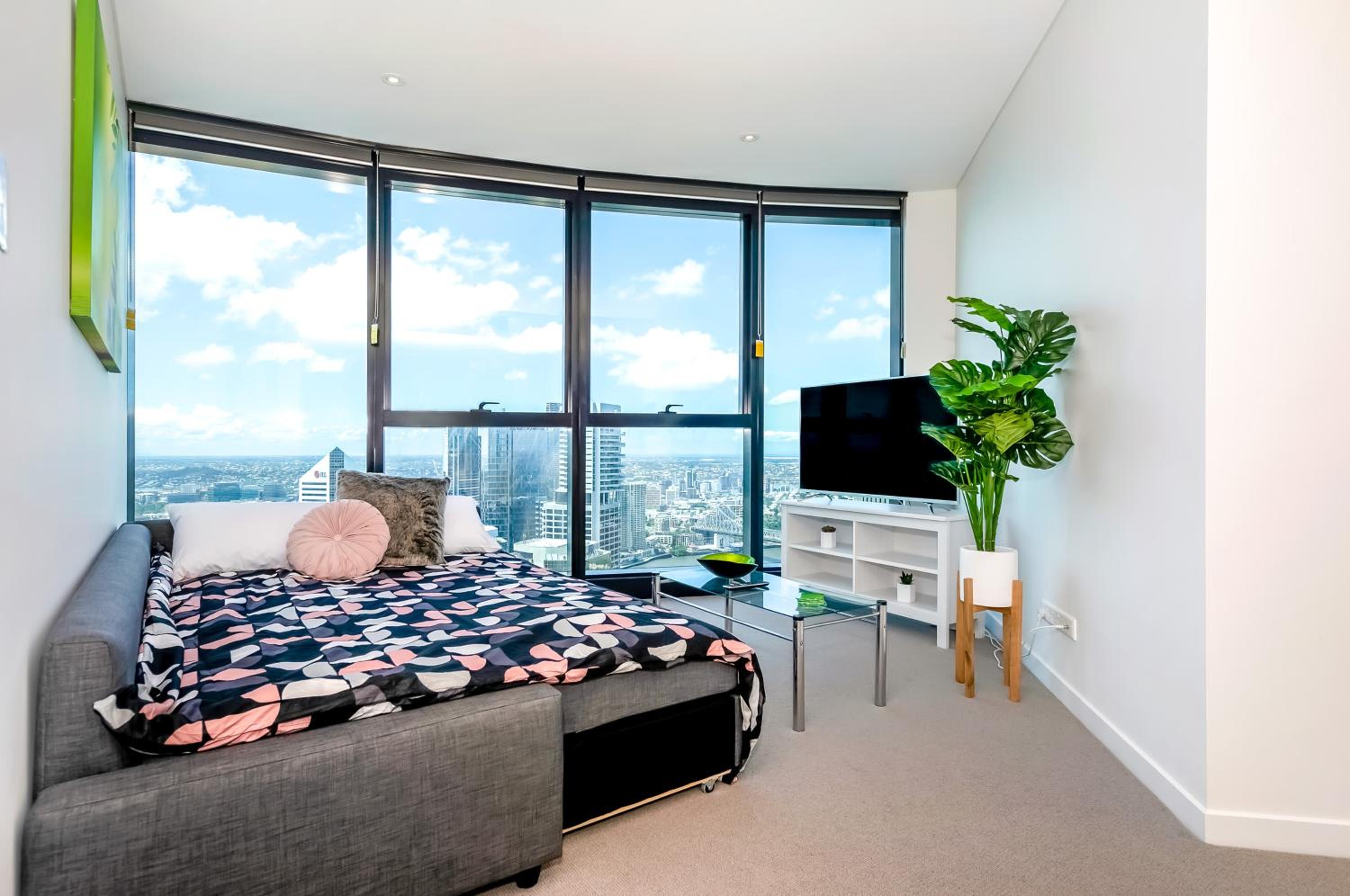 One-Bedroom Apartment - Photo 10