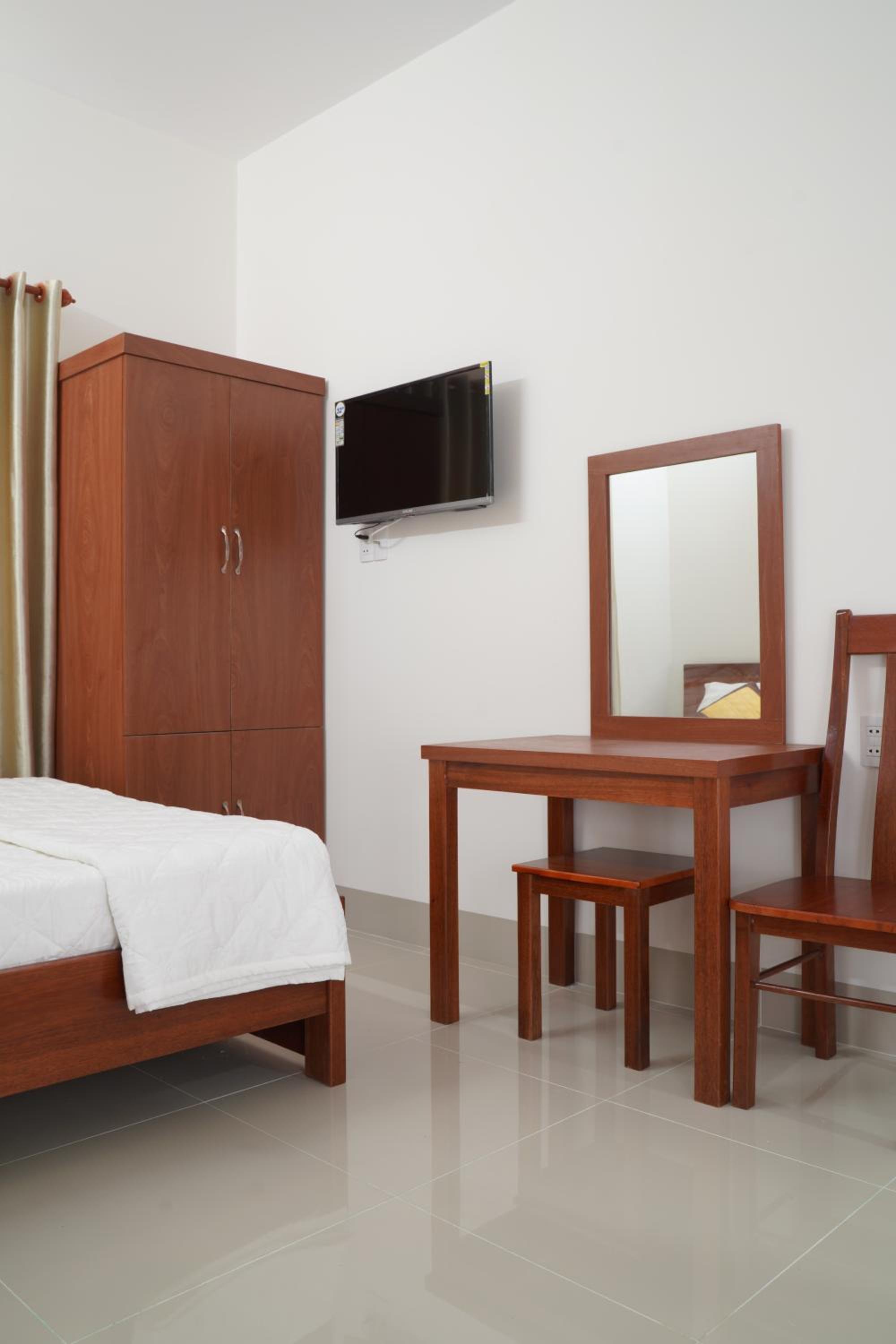 Standard Double Room - Photo 9