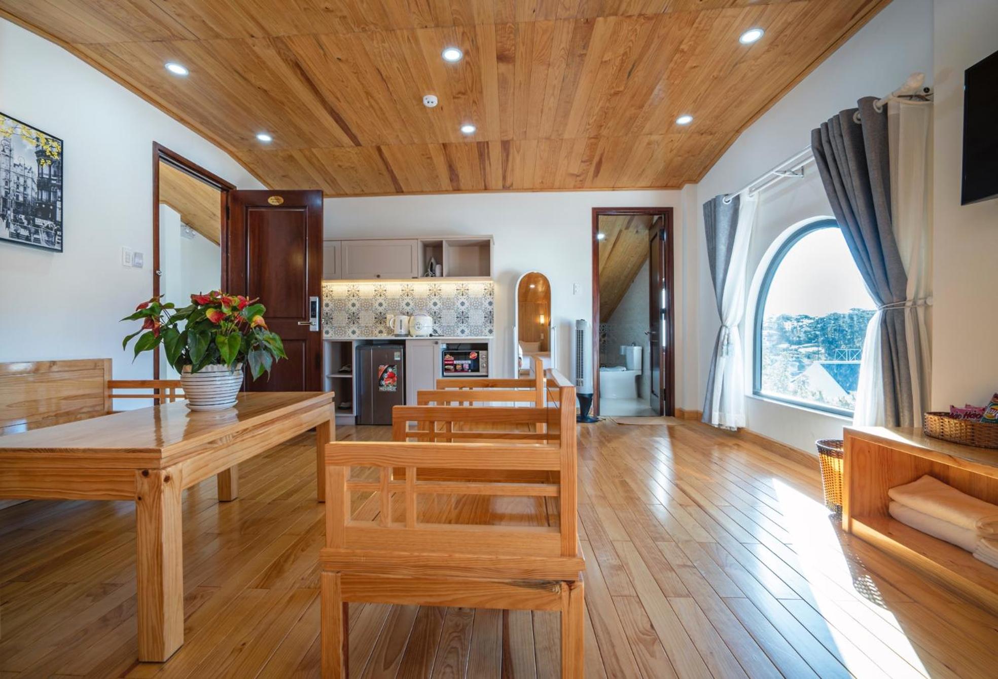 Penthouse Apartment - Photo 7