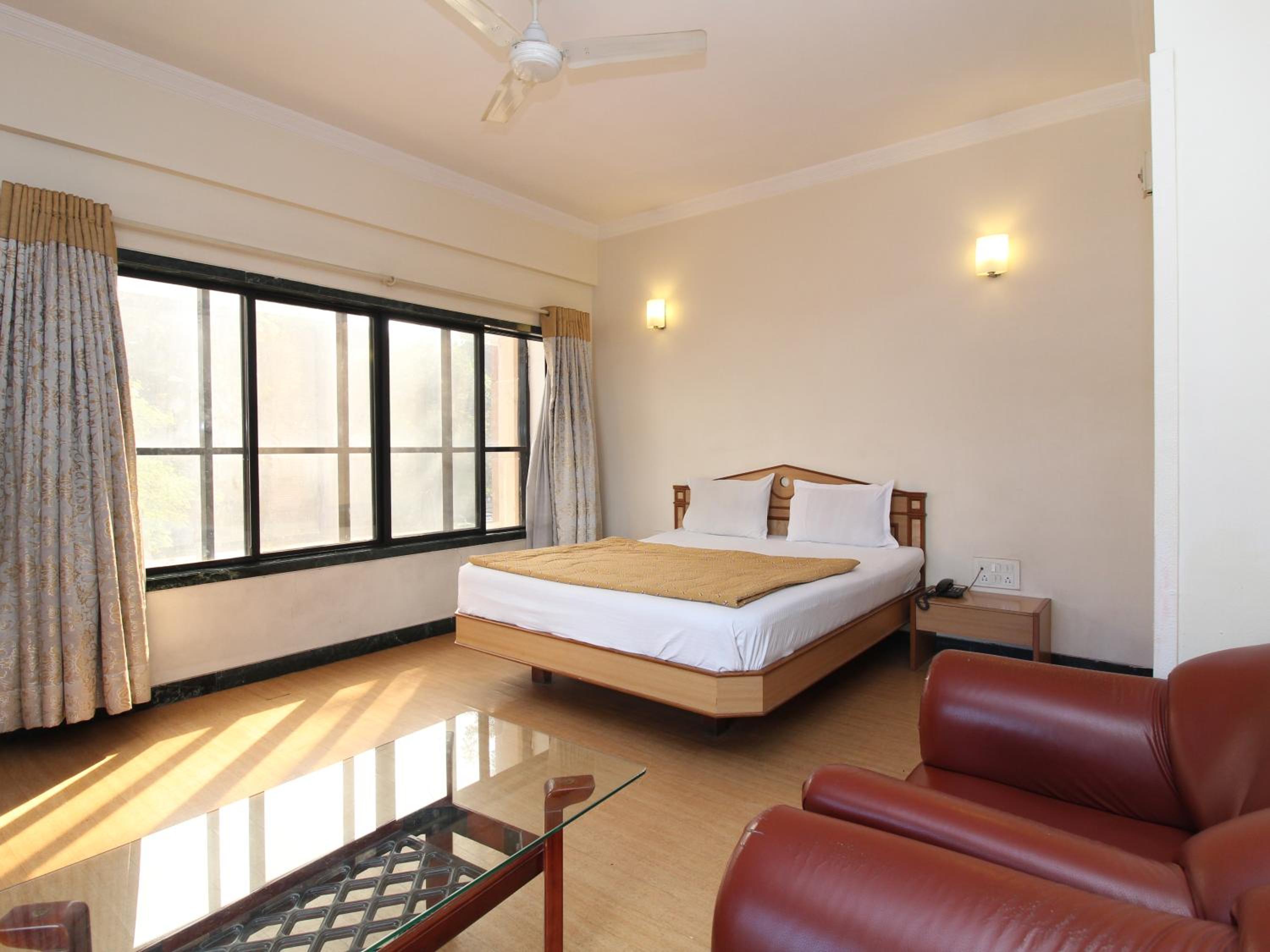 Superior King Room photo 2