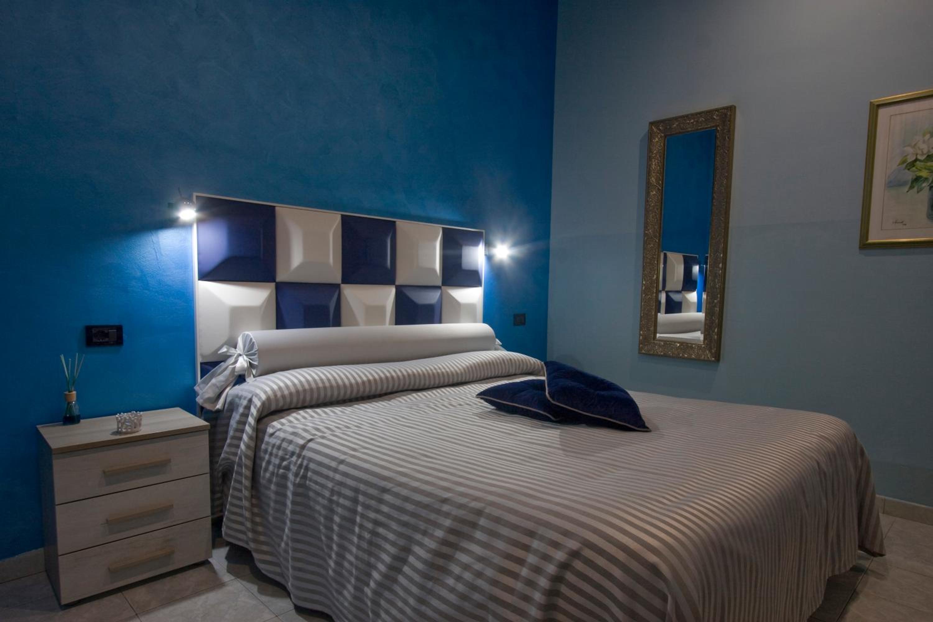 Superior King Room photo 2