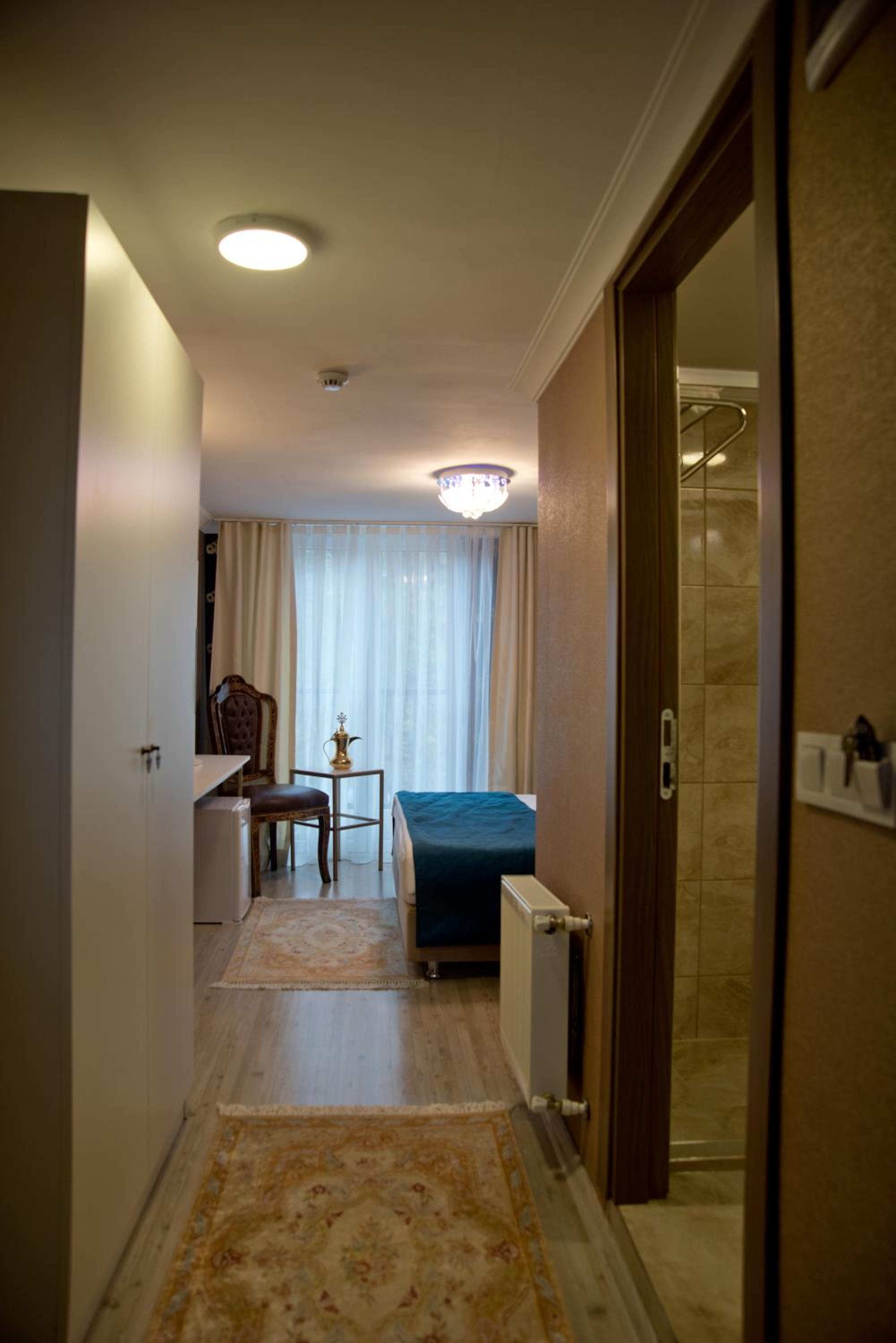 Deluxe Single Room photo 3