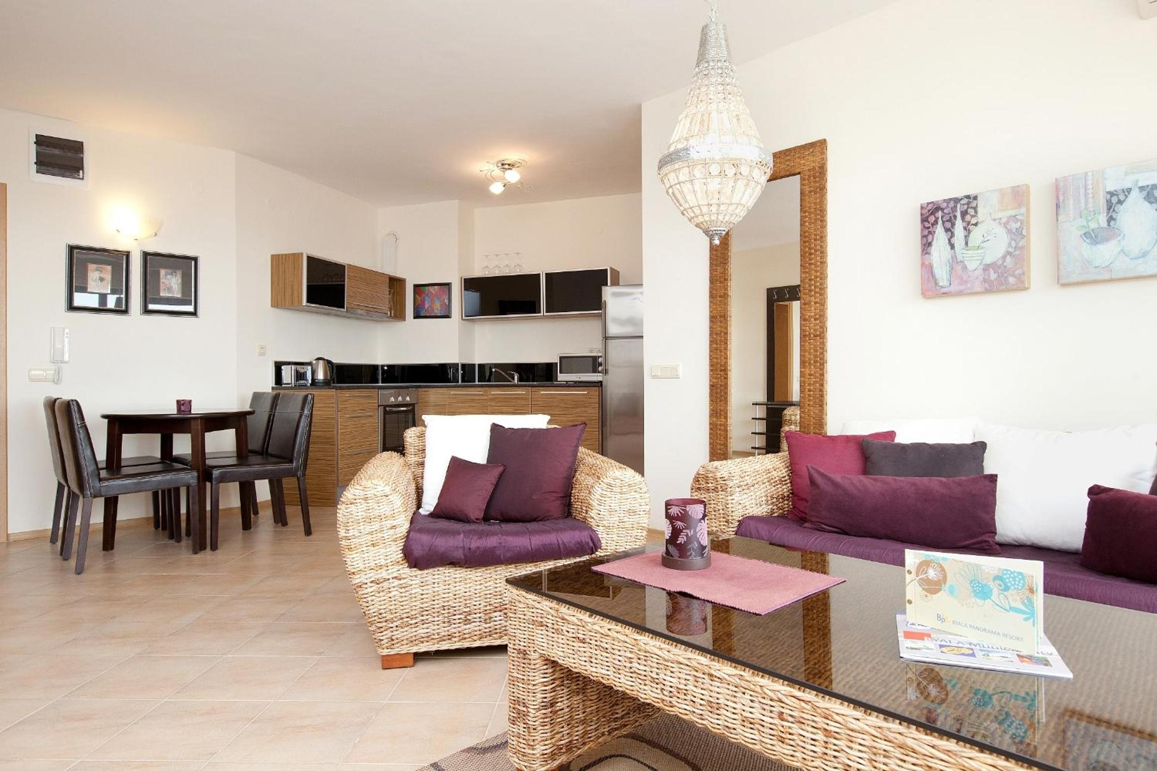 Two-Bedroom Apartment with Balcony (4 Adults)