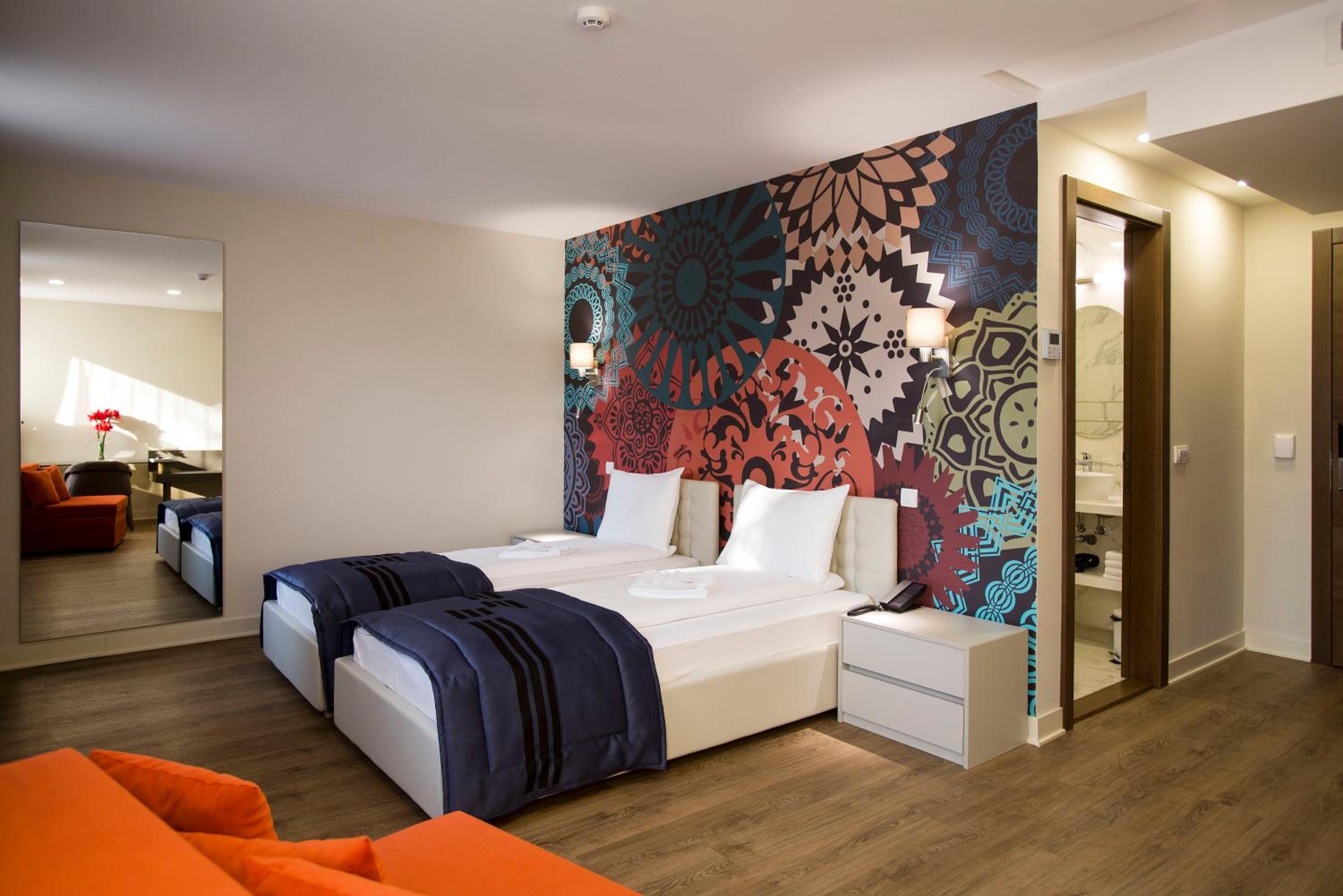 Deluxe Double or Twin Room photo 2