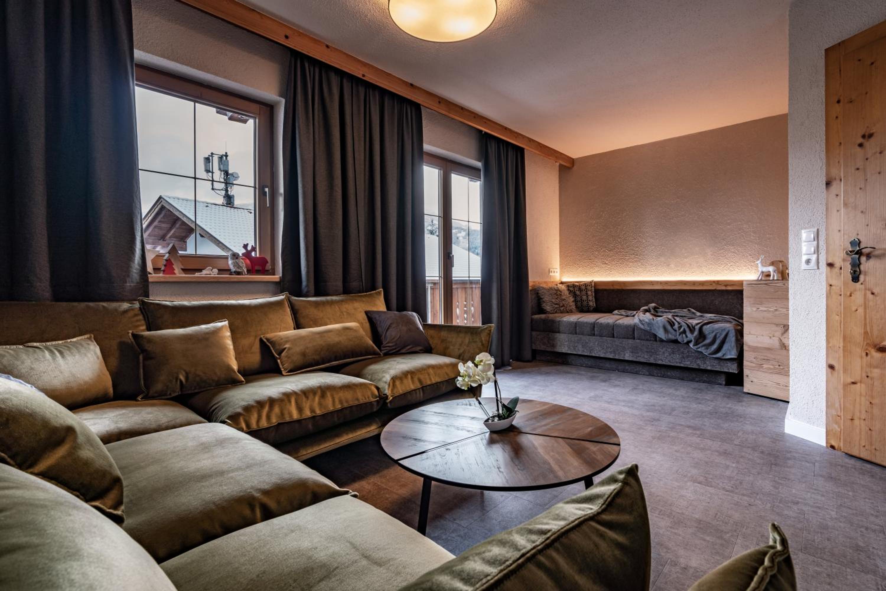 Four-Bedroom House photo 1