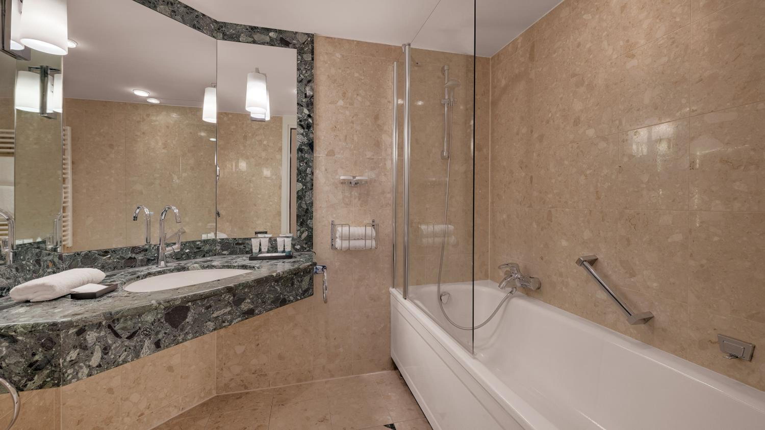 Standard Room - Photo 2