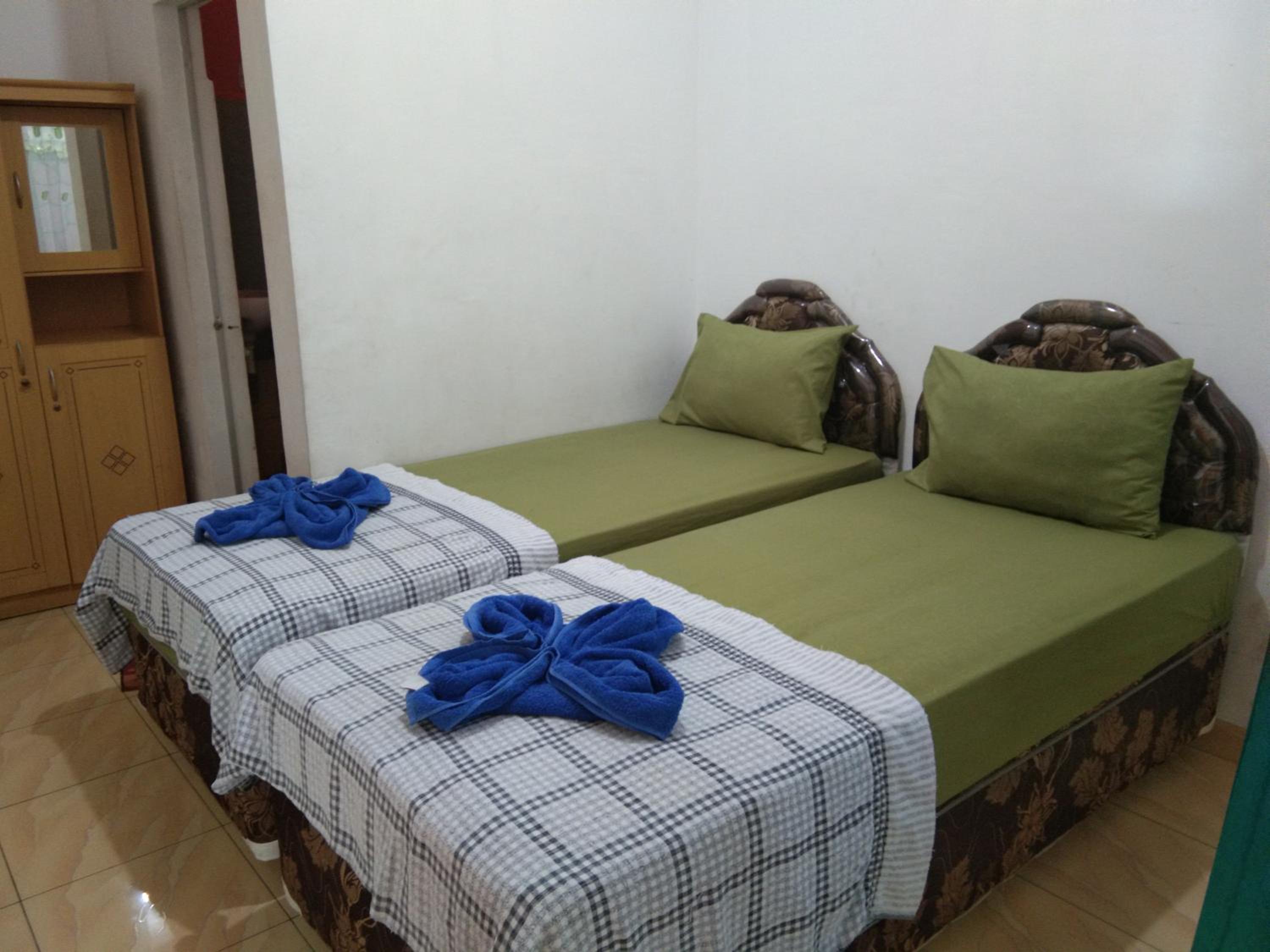 Standard Double or Twin Room - Photo 8