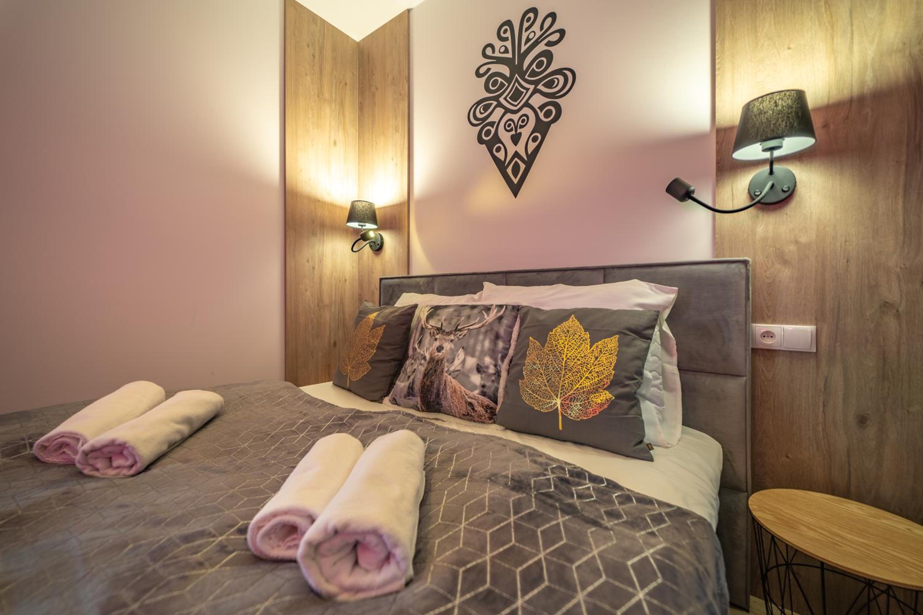 One-Bedroom Apartment 22D/5