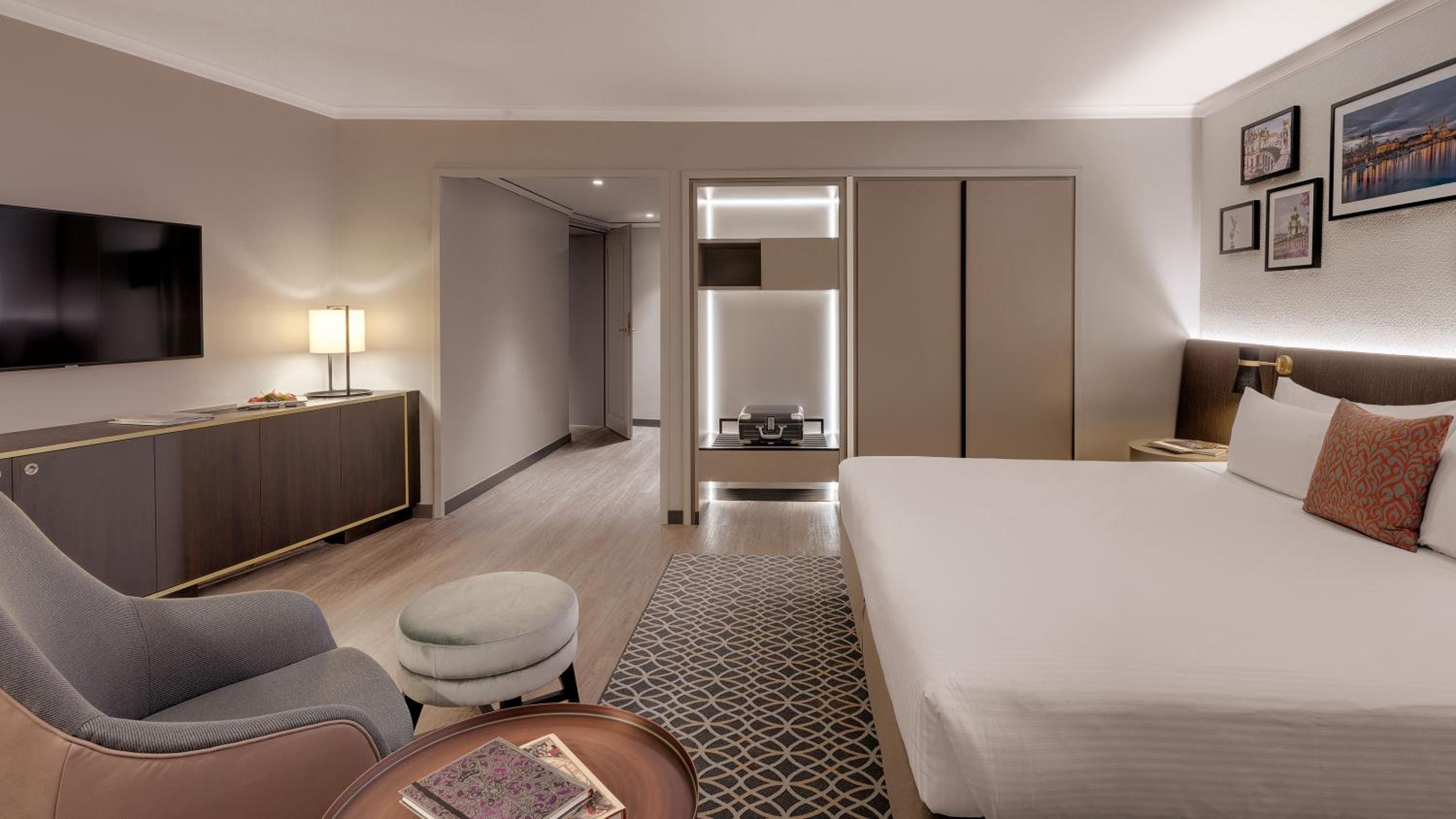 Superior Suite Superior Suite