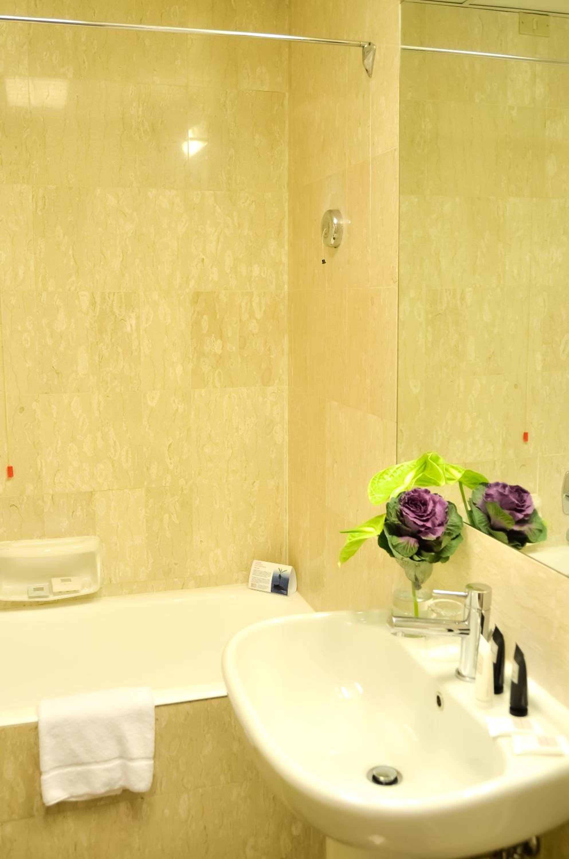 Double or Twin Room photo 2