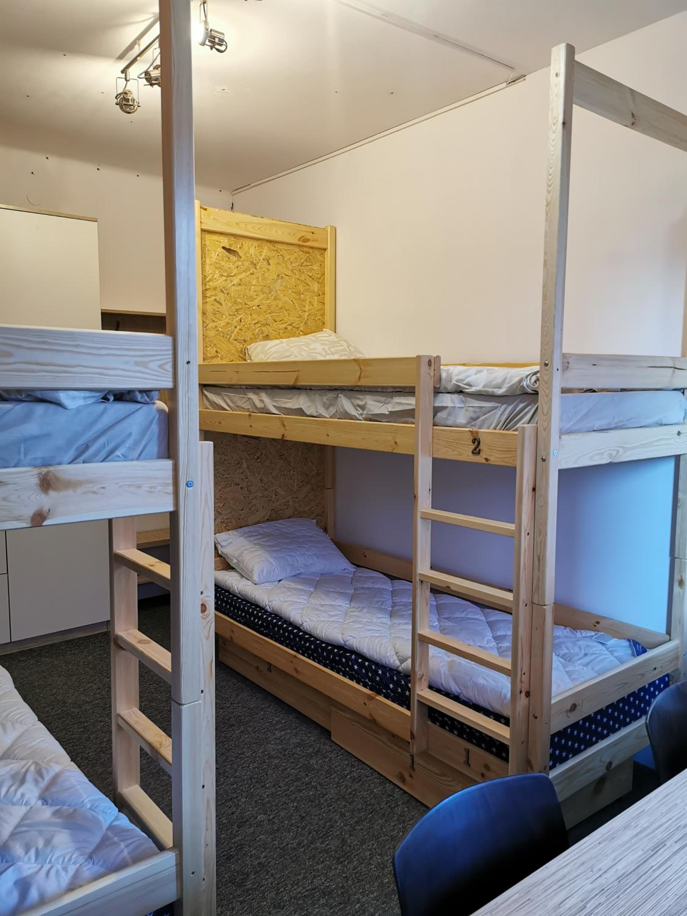 Single Bed in 4-Bed Dormitory Room photo 3