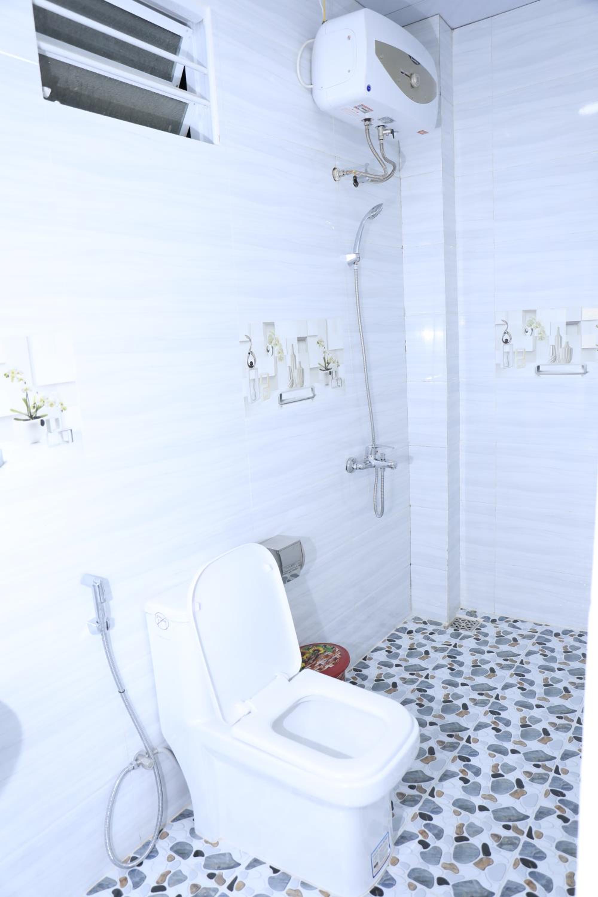 Double Room - Photo 9