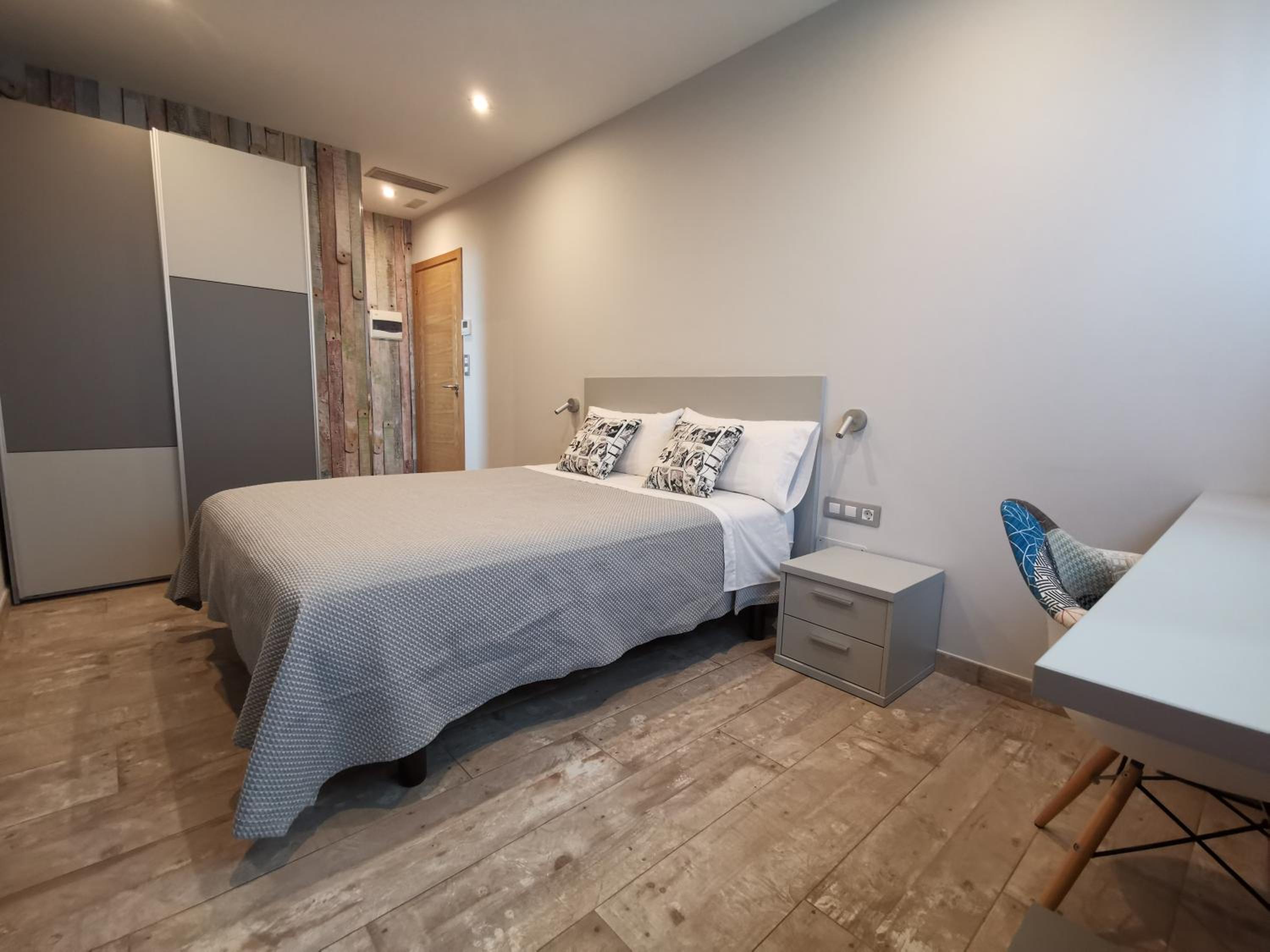 Deluxe Double Room with Balcony and Sea View - Photo 6