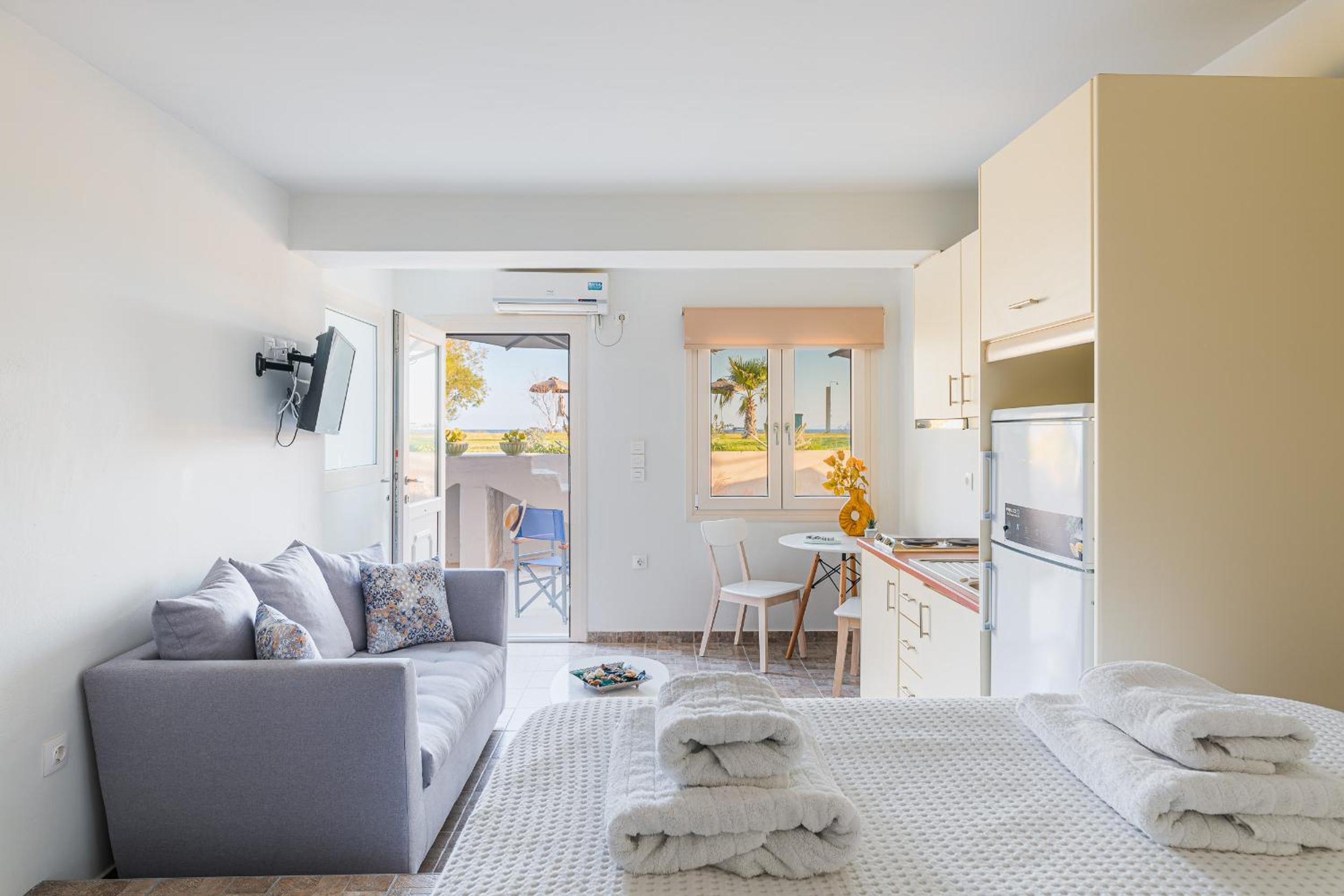 Studio Apartment with Sea View